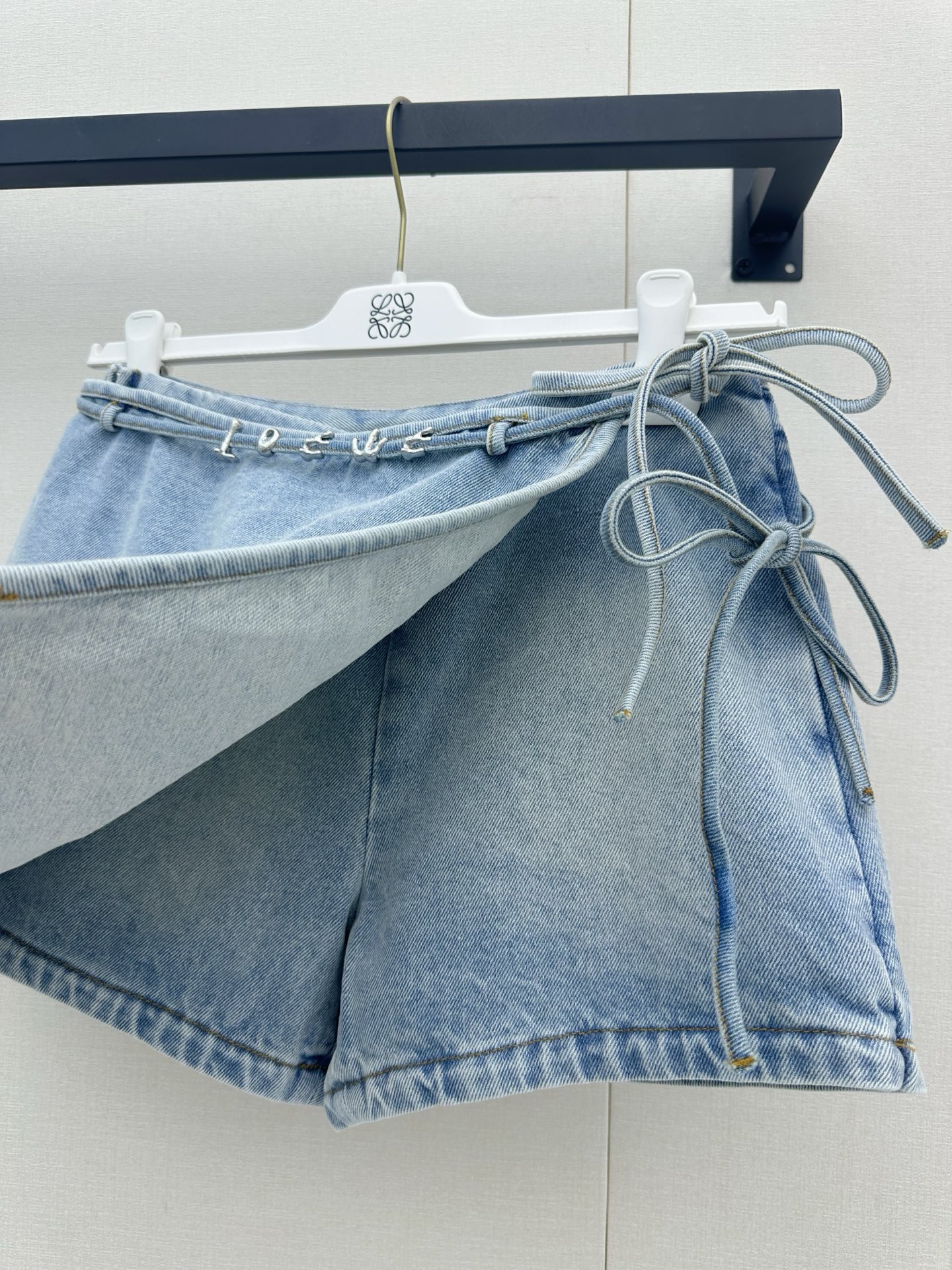 로에베(LOEWE) 비대칭 데님 스커트 팬츠 의류