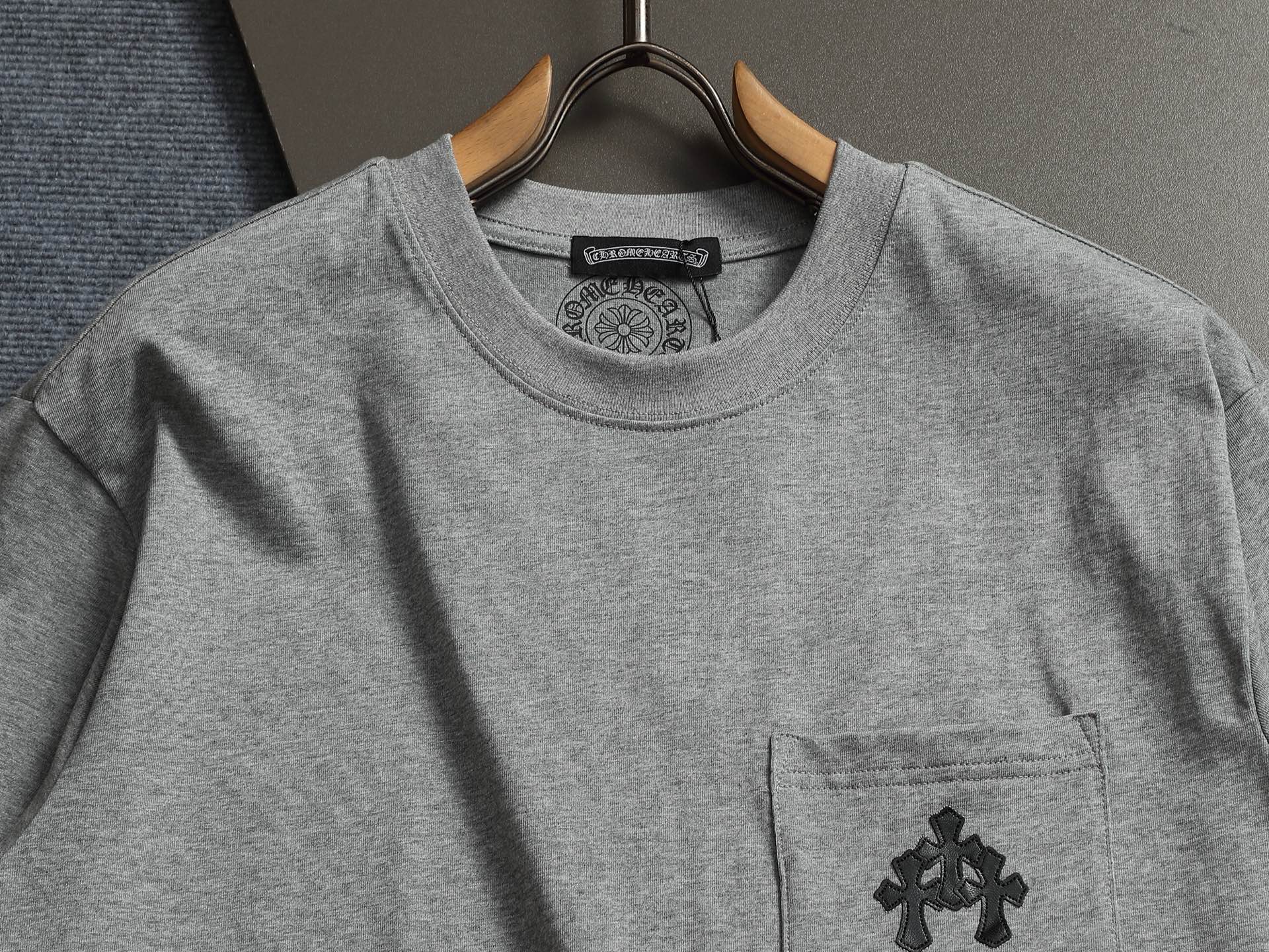 크롬하츠(CHROME HEARTS) 포켓 자수 워싱 반팔 티셔츠 상의 의류
