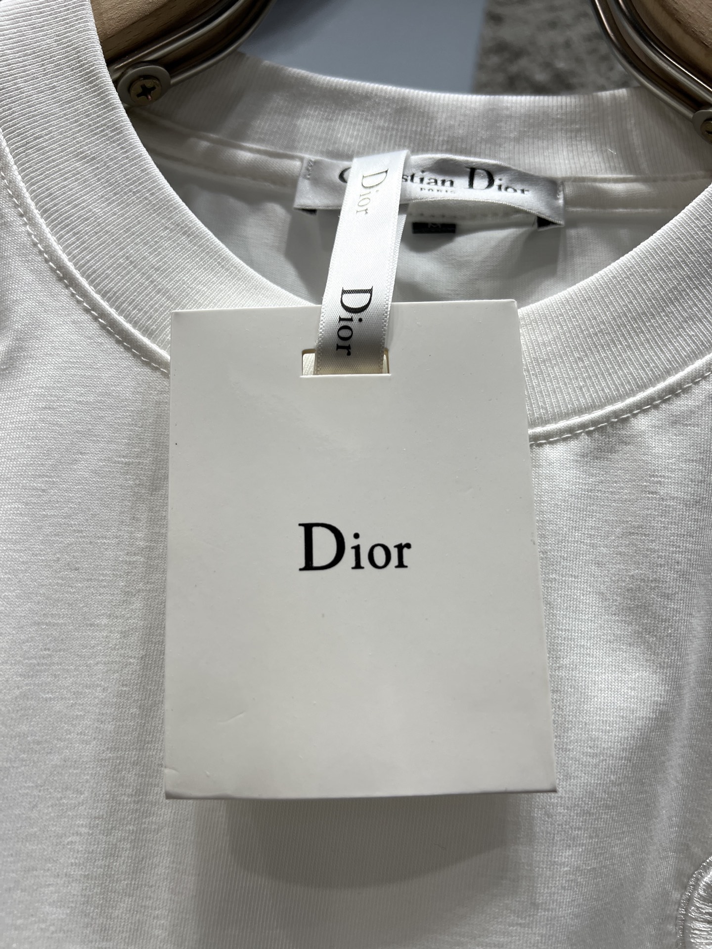 디올(DIOR) CD 로고 자수 반팔 티셔츠 상의 의류