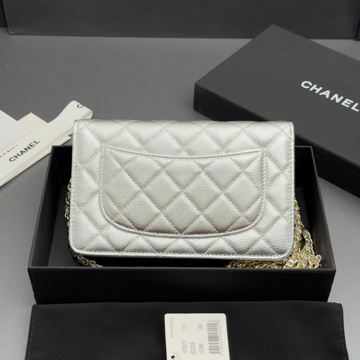 [Chanel] 샤넬 26SS 캐비어 멀티 젬스톤 체인 아코디언 플랩백 (WOC) 가방