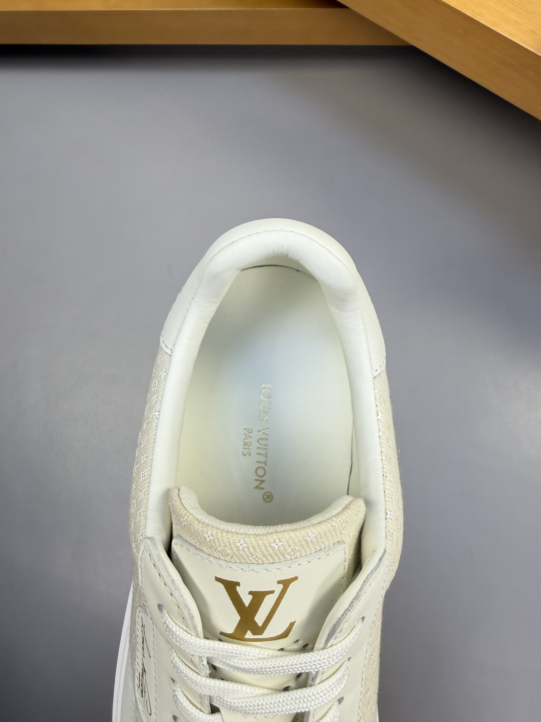[Louis Vuitton] LV 루이비통 프리미엄 나파 & 데님 프린트 콤비 스니커즈 신발