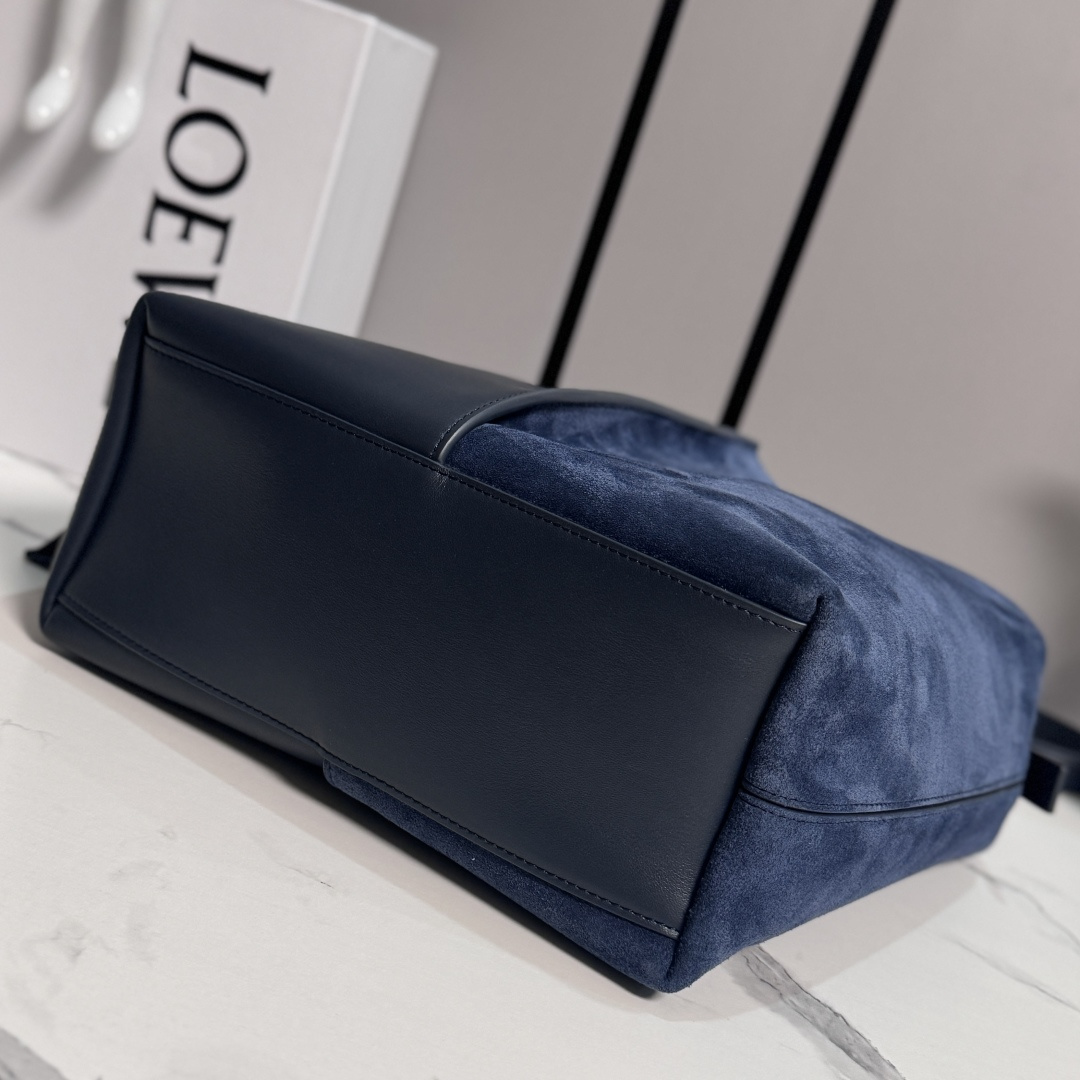 LOEWE 로에베 미디움 스웨이드 & 스무스 콤비네이션 Bilbao 빌바오 트라페즈 버킷 백(652604) 가방