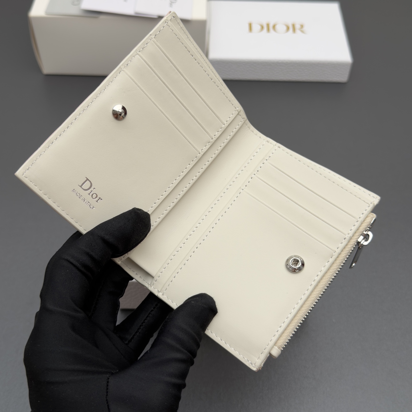 [Dior] 디올 Lady Dahlia 레이디 달리아 울트라 까나쥬 램스킨 미니 지갑 / S2605