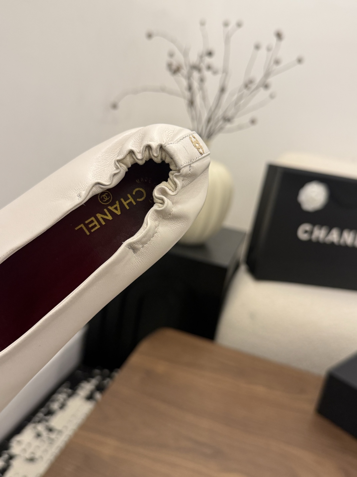 샤넬(CHANEL) 주름 디테일 스틸레토 펌프스 신발