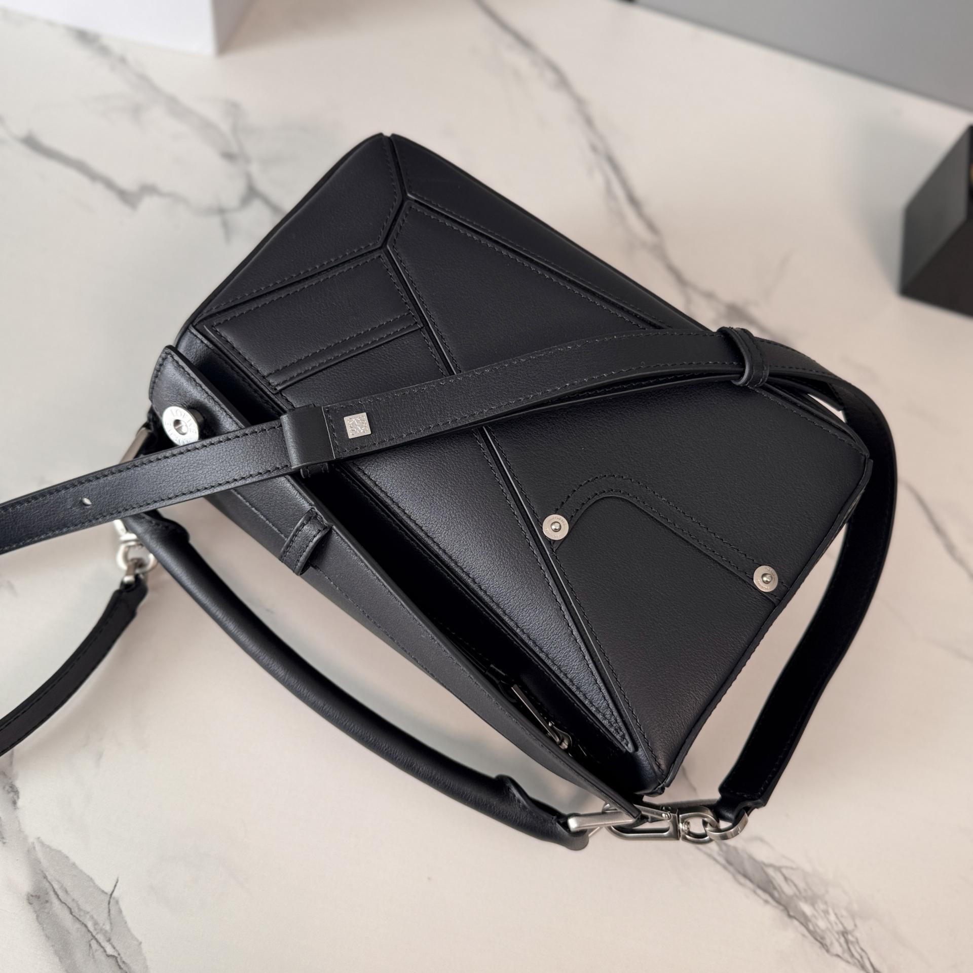 Loewe Panta Puzzle 로에베 퍼즐 스몰 백 가방