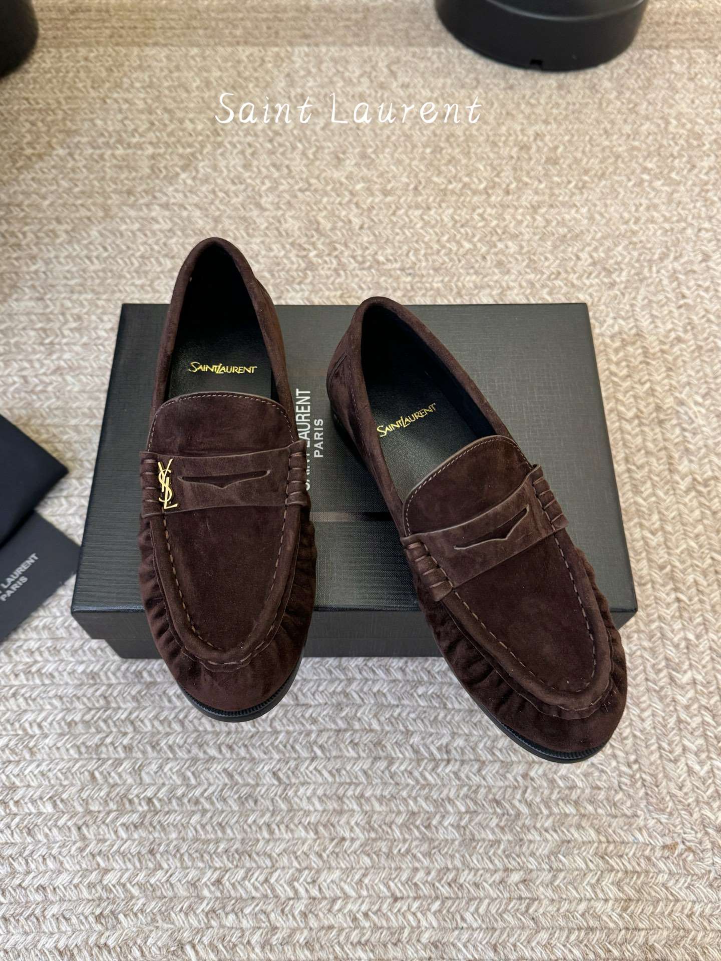 생로랑(SAINT LAURENT) 카프 레더 페니 로퍼 신발