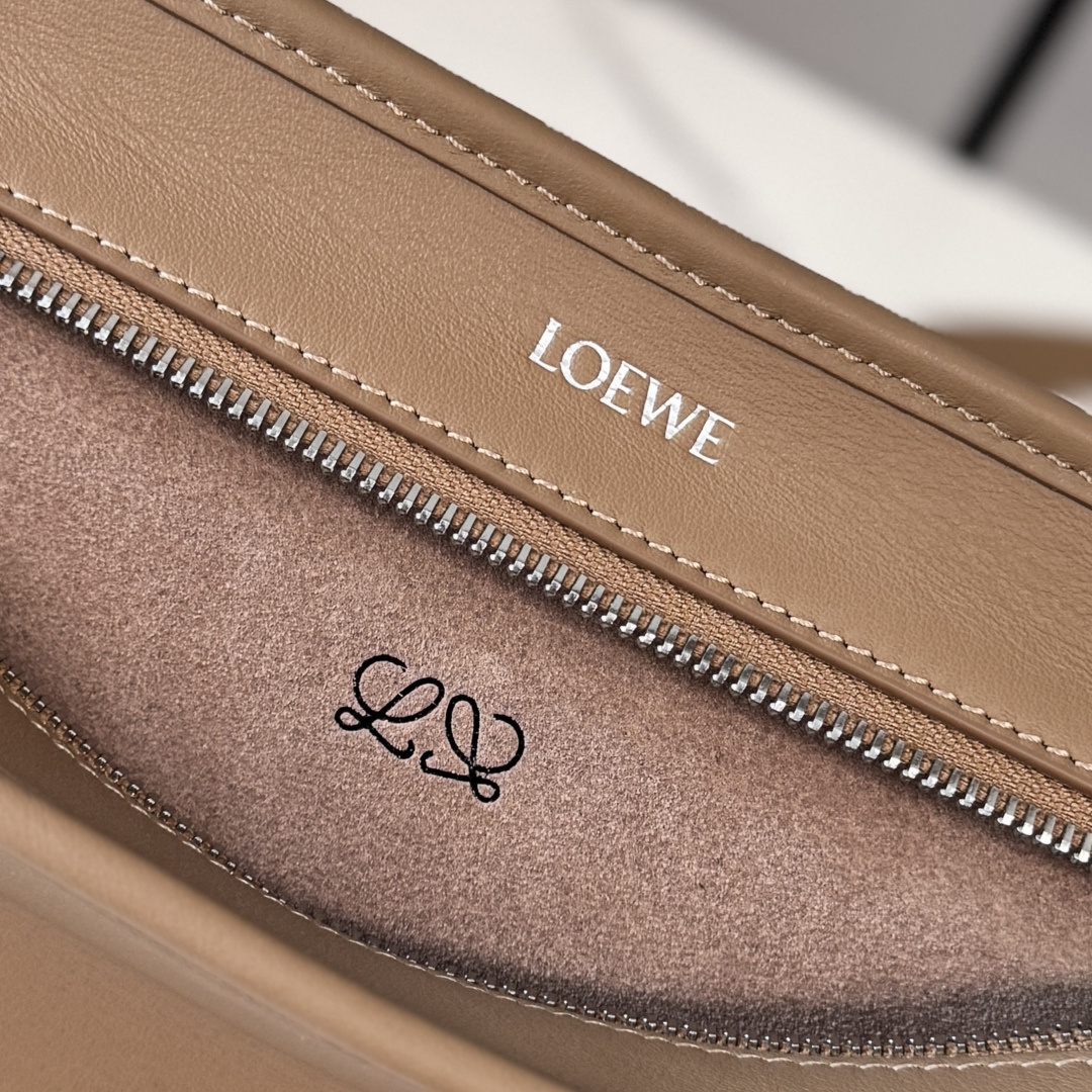 Loewe 로에베 아마조나(Amazona) 180 미디엄 소프트 레더 백 가방