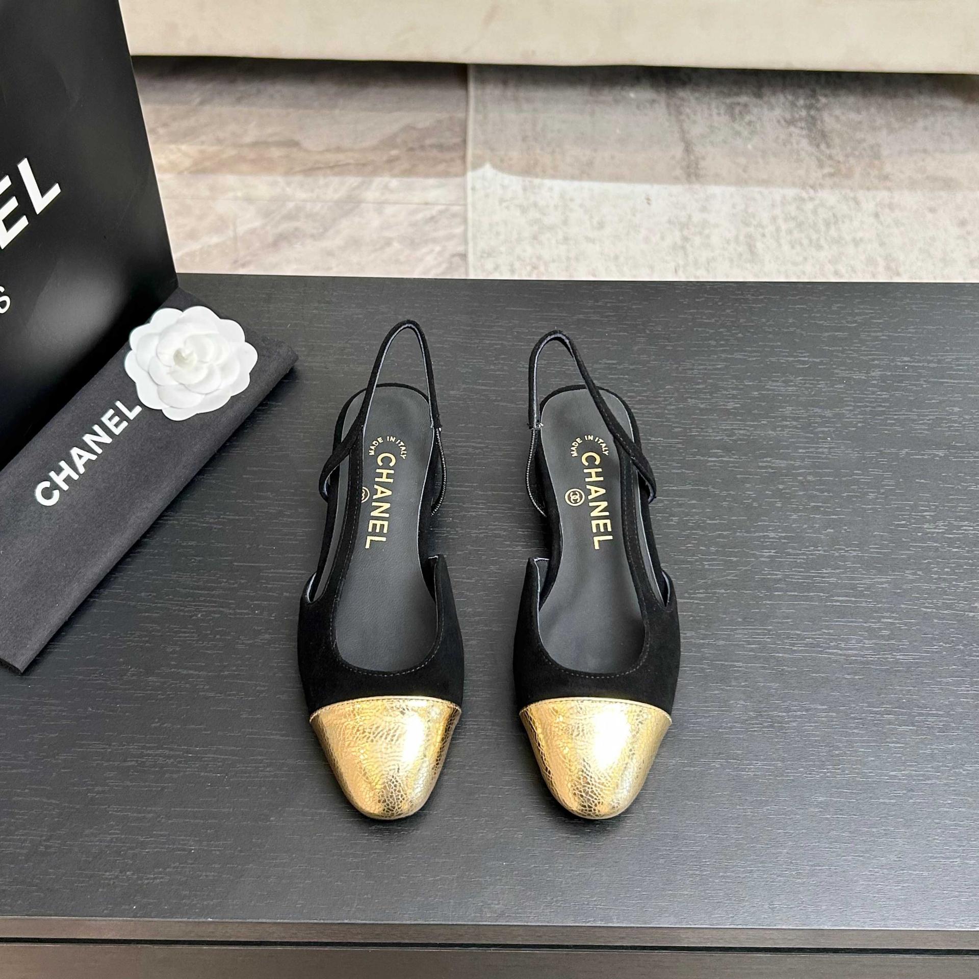 샤넬(CHANEL) 투톤 슬링백 로우힐 신발