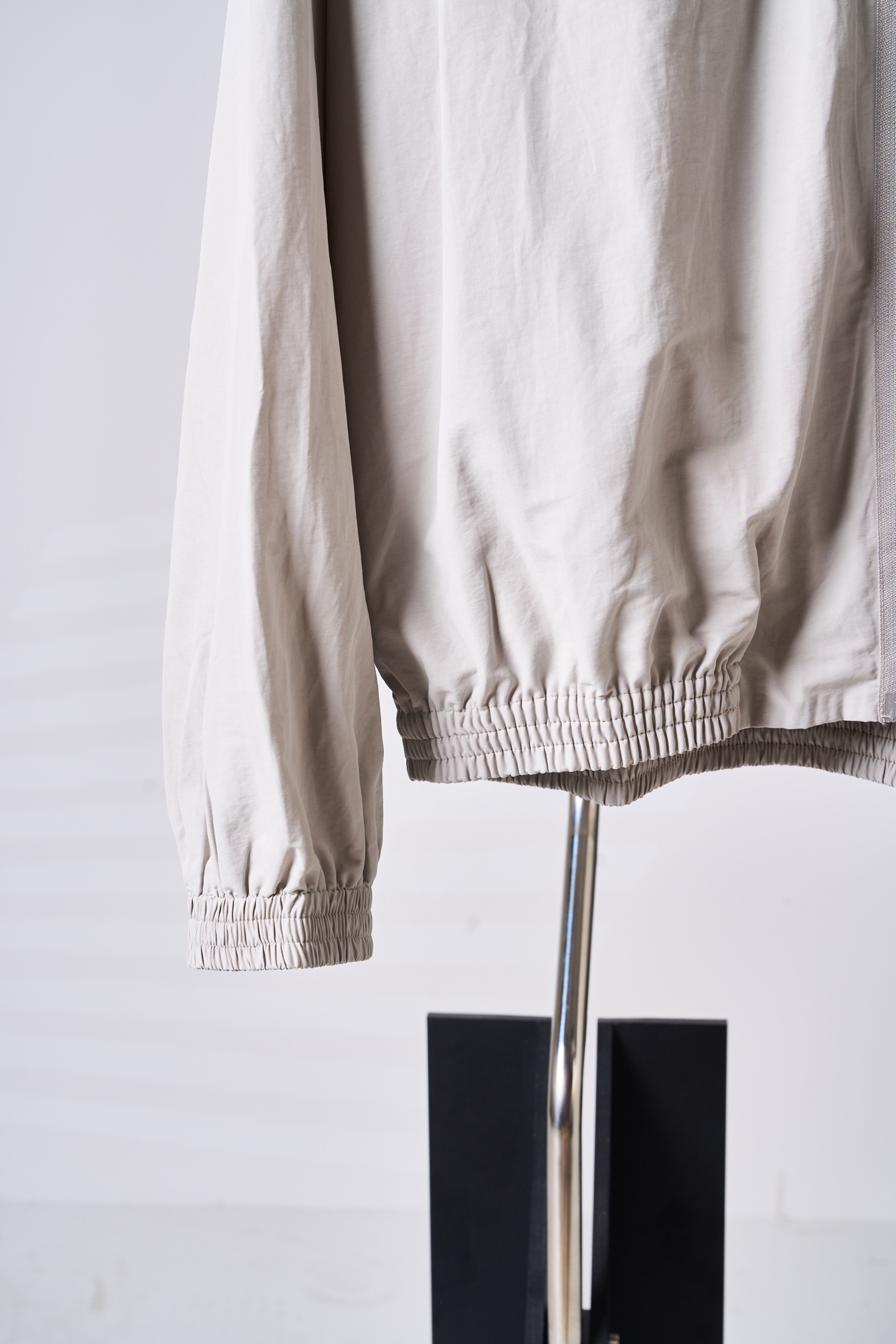 아크네(Acne studios) 자수 스탠드 칼라 집업 재킷 상의 의류