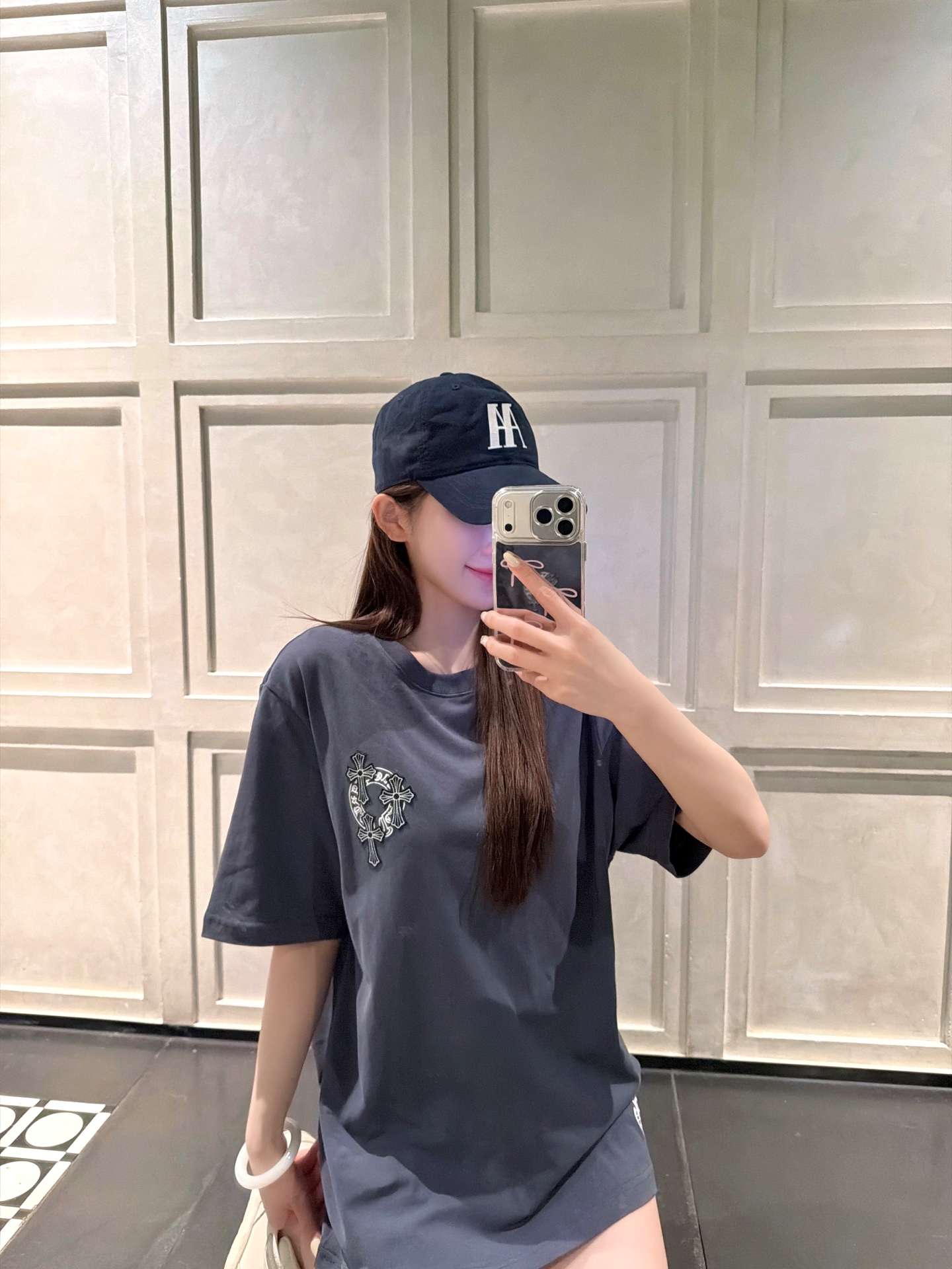크롬하츠(CHROME HEARTS) 고딕 레터링 멀티 크로스 반팔 티셔츠 상의 의류