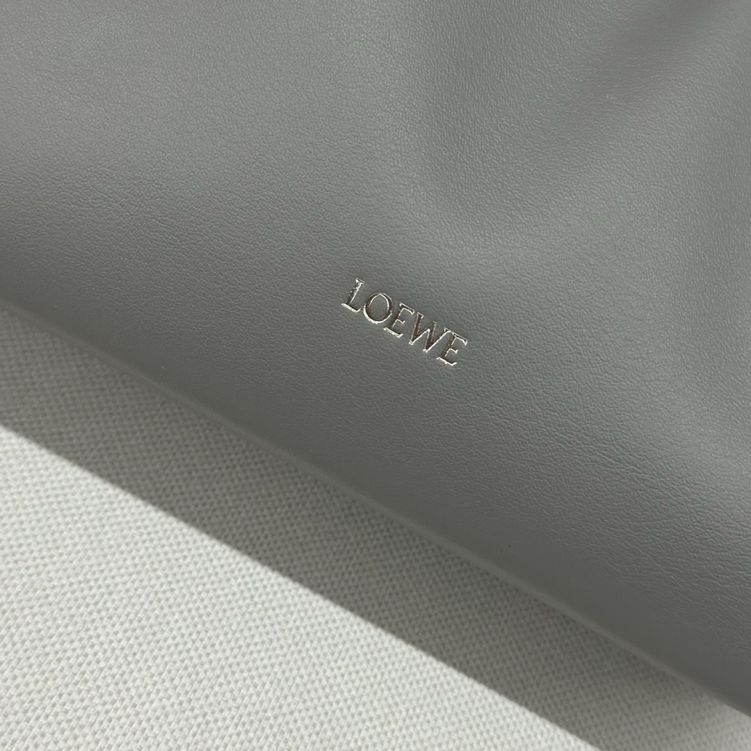 LOEWE 로에베 Flamenco 플라멩코 퍼스 나파 카프스킨 파우치 숄더백 가방