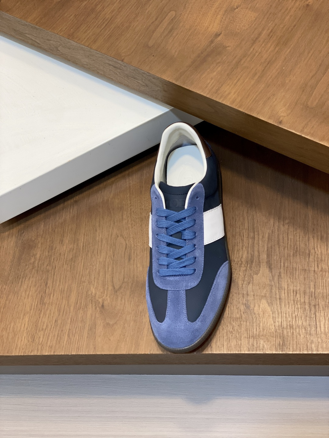 [Tod's] 토즈 맨즈 스웨이드 드라이빙 로퍼 / 페니 뮬 스니커즈