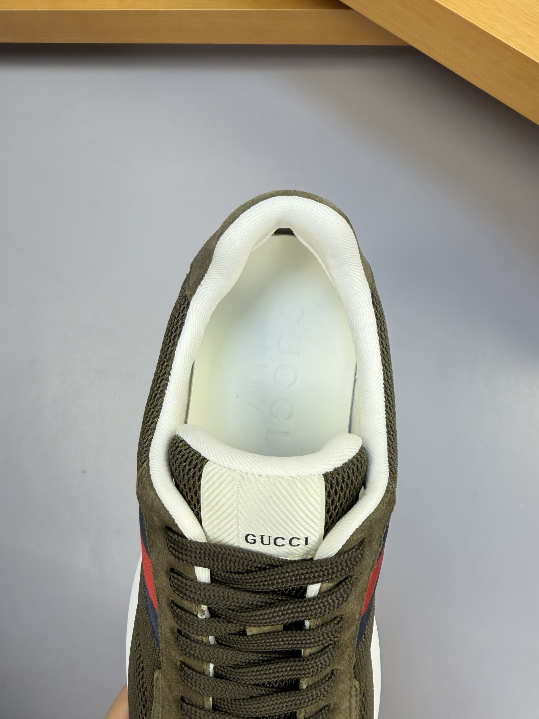 [Gucci] 구찌 프리미엄 스웨이드 & 메쉬 웹 스니커즈 신발