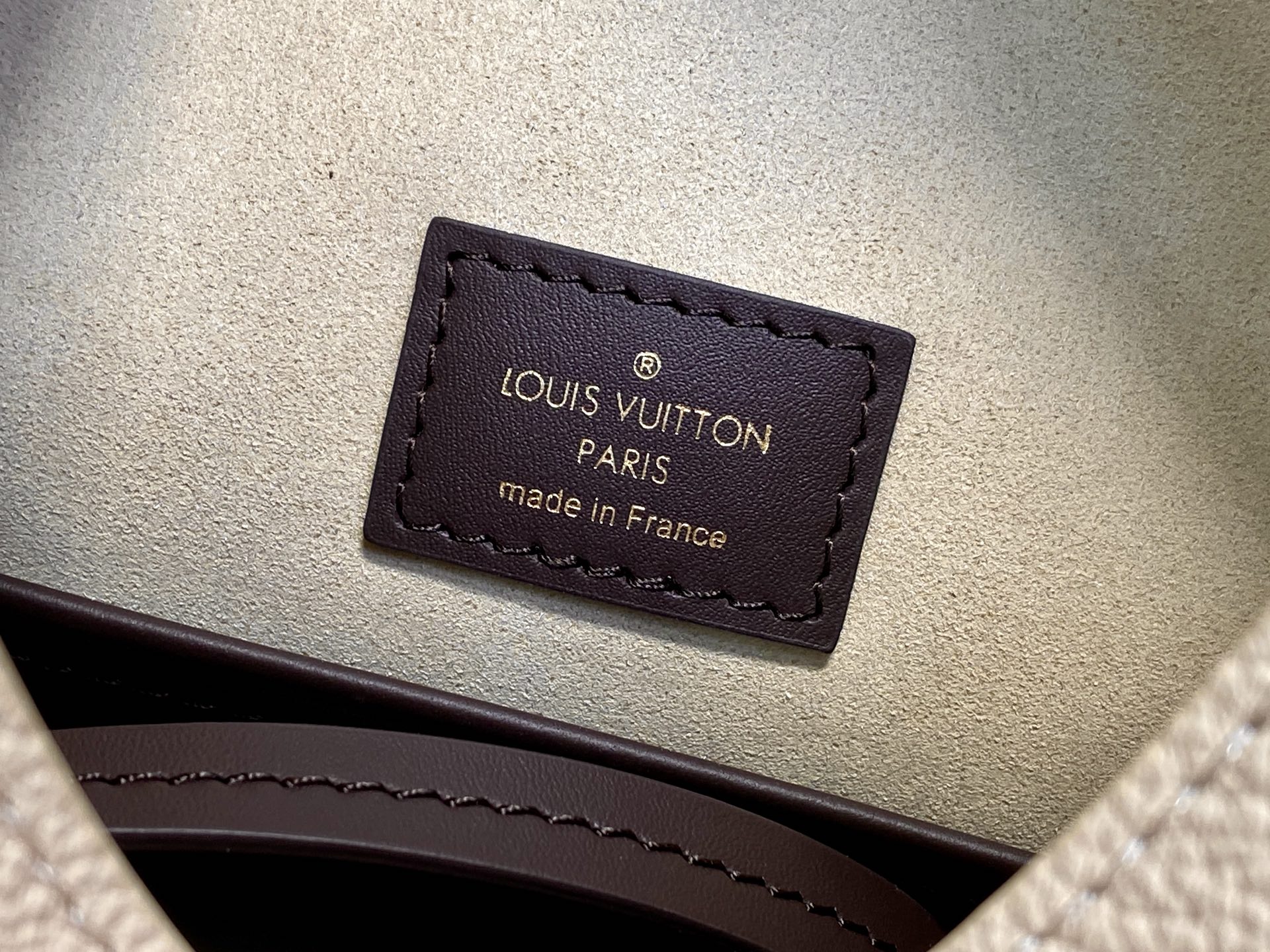 [Louis Vuitton] LV 루이비통 플라이트 모드 호보 백 BB (베이지/브라운) 가방