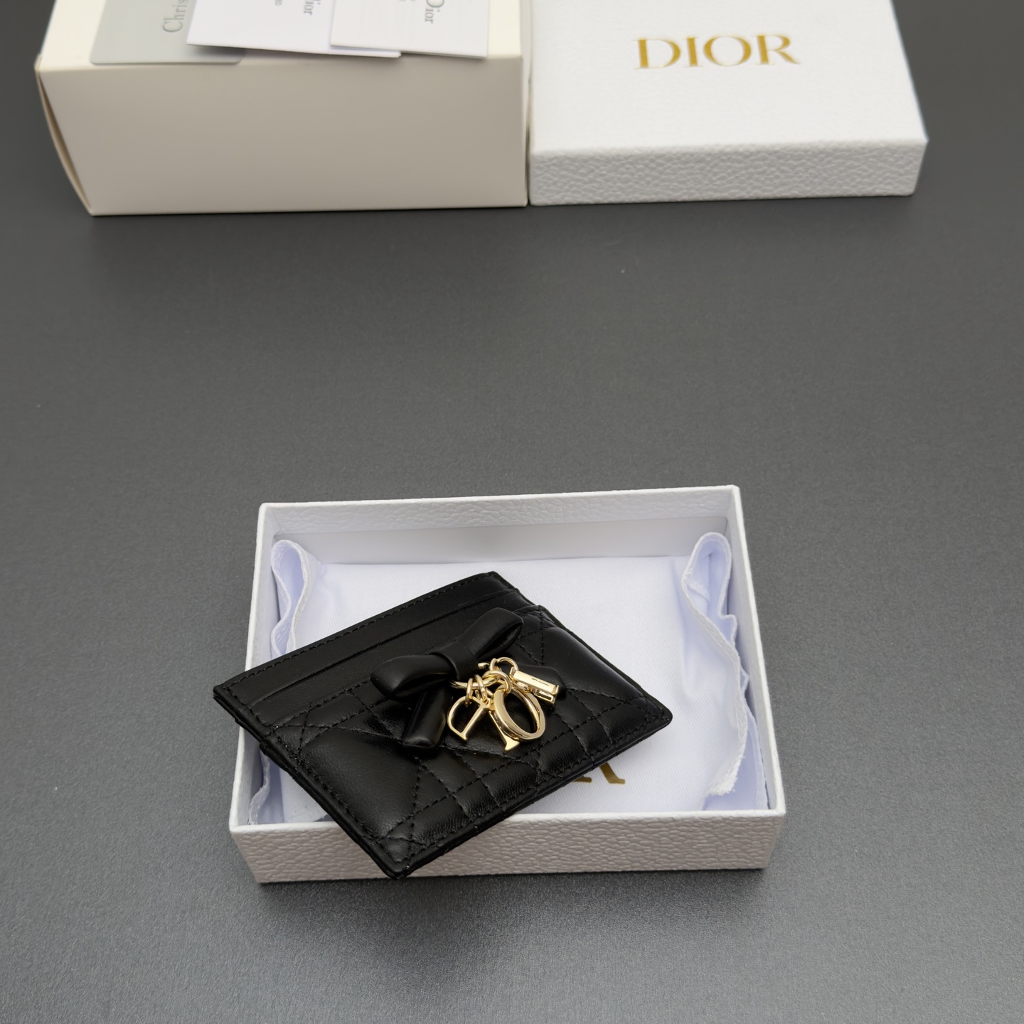 [Dior] 디올 Lady Freesia 레이디 프리지아 까나쥬 램스킨 카드 홀더 지갑