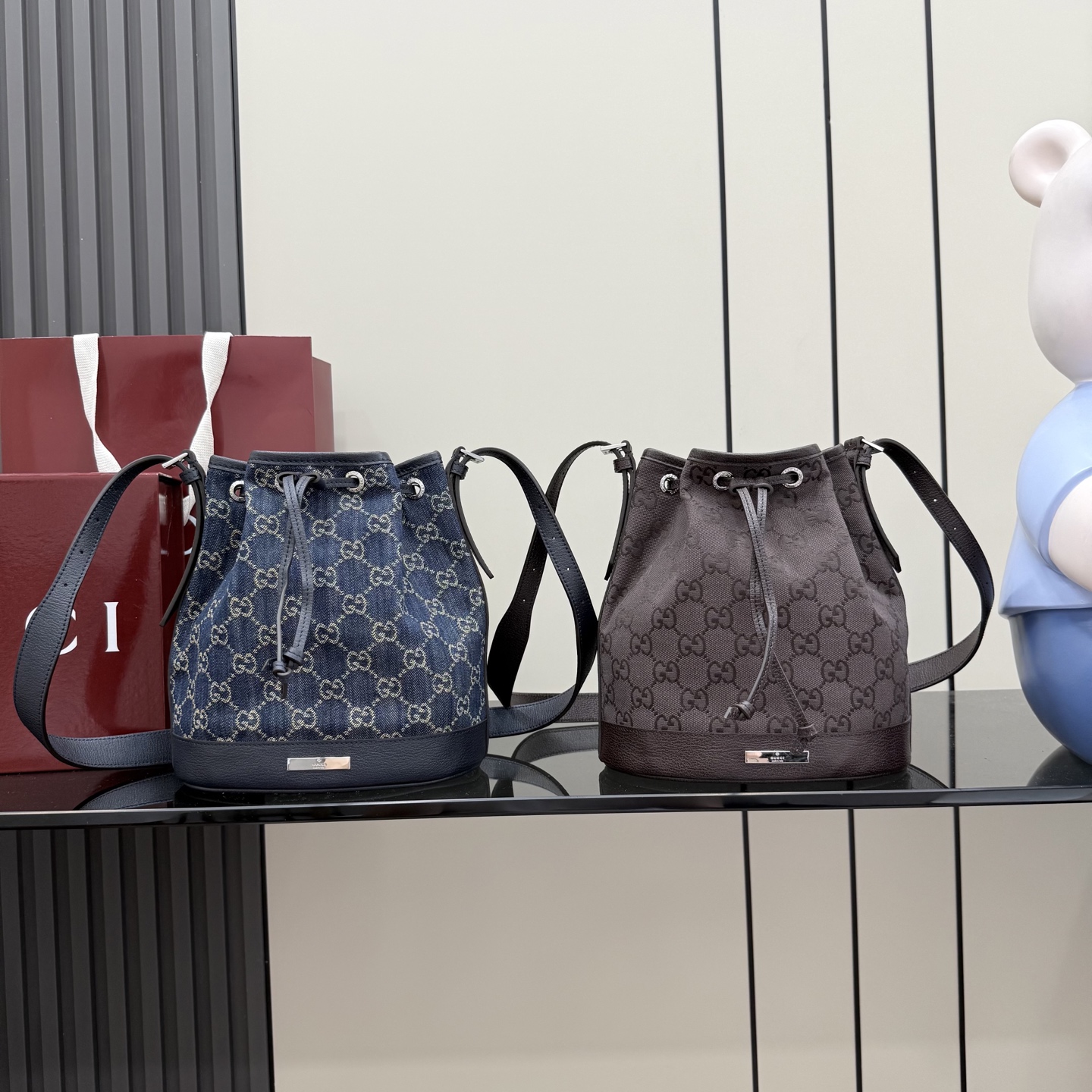 [Gucci] 구찌 (Generation) GG 캔버스 버킷백 (다크 브라운) 가방