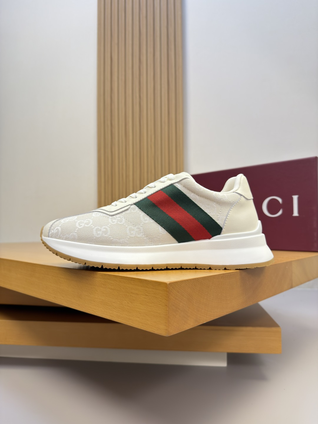 [Gucci] 구찌 프리미엄 나파 & 웹 스트라이프 콤비 스니커즈 신발
