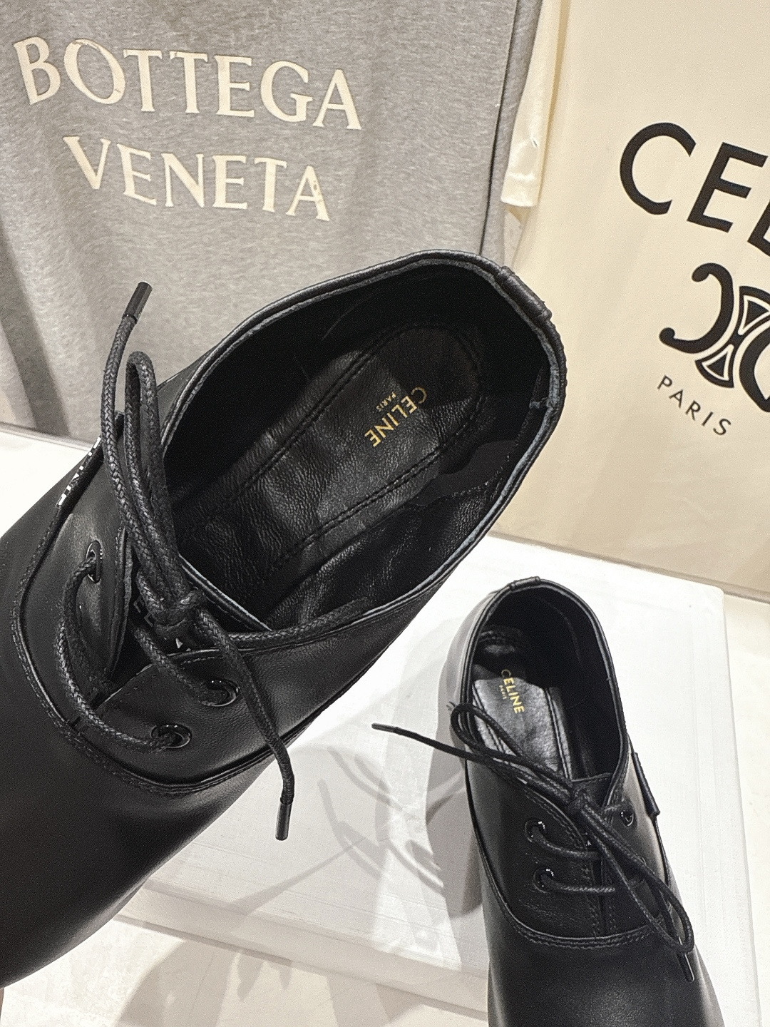 셀린느(CELINE) 메리제인 브로그 로퍼 신발