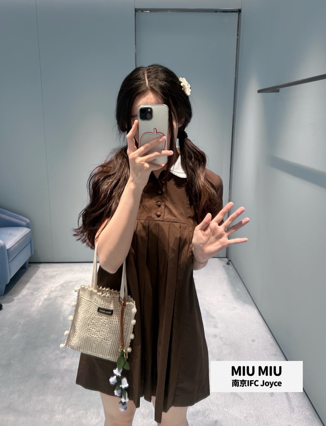 미우미우(MiuMiu) 배색 카라 코튼 원피스 의류