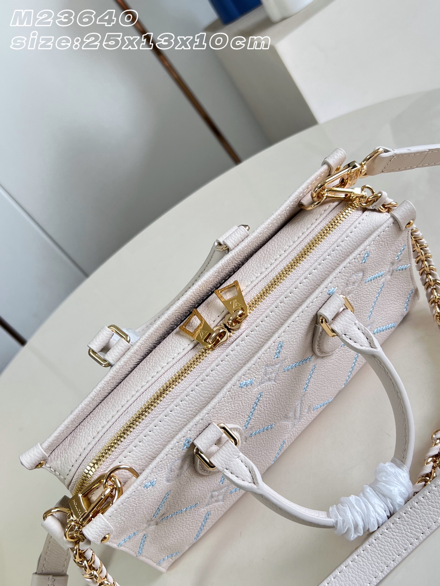 [Louis Vuitton] LV 루이비통 온더고 이스트 웨스트 앙프레인트 숄더백 가방