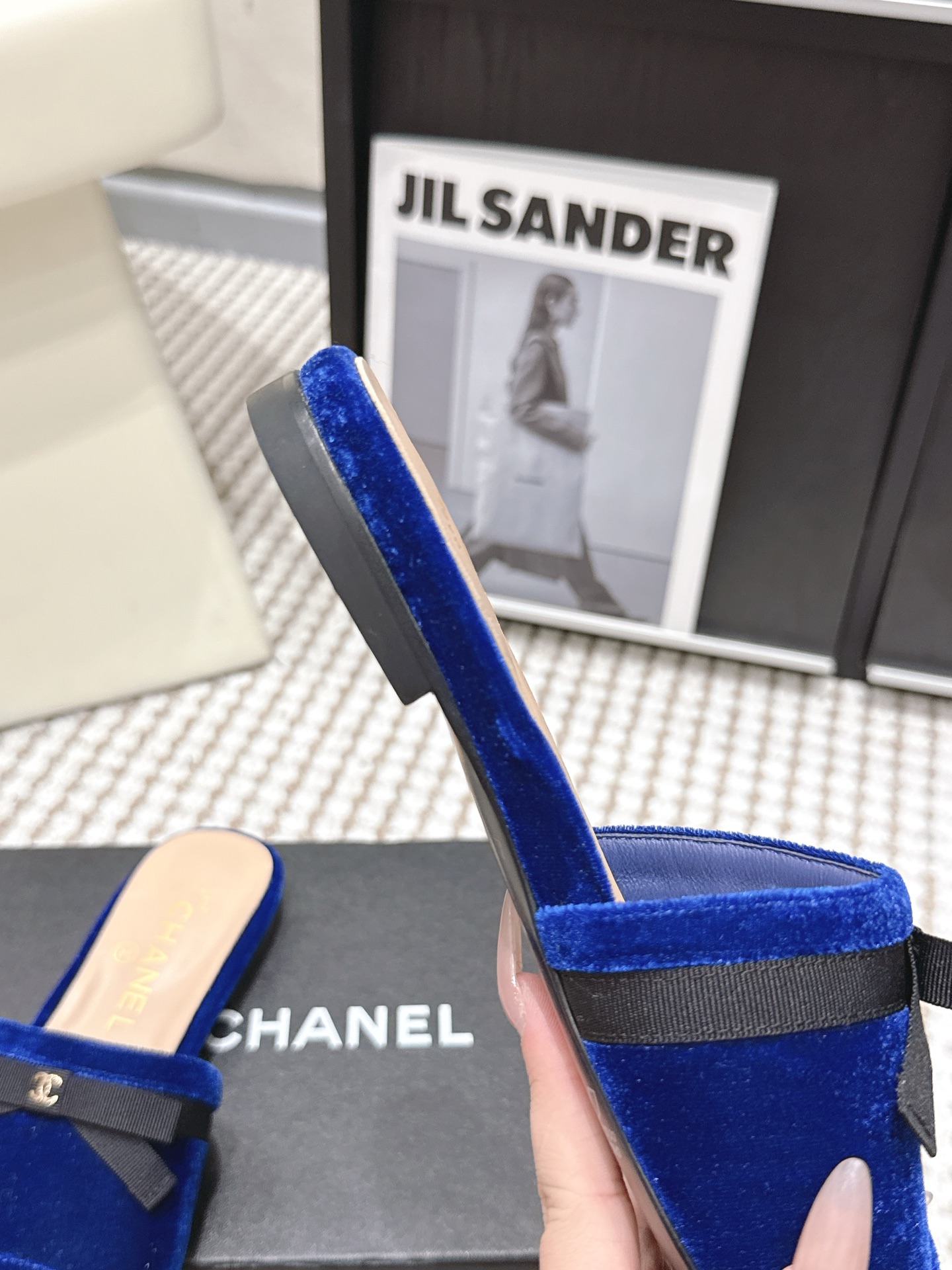 샤넬(CHANEL) 리본 장식 오픈토 슬리퍼 신발