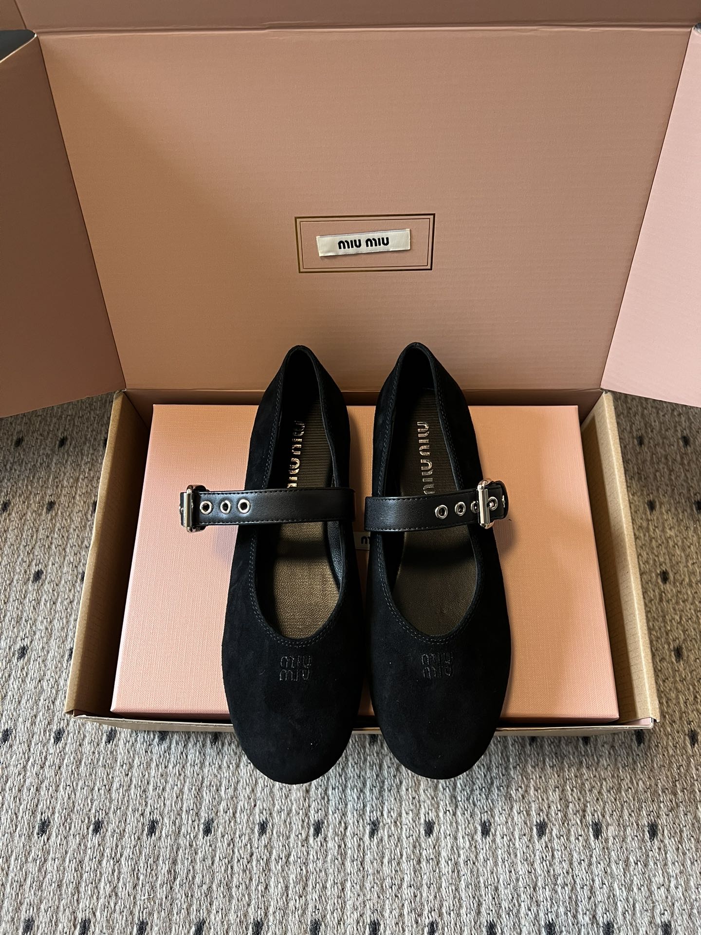 미우미우(MIU MIU) 스웨이드 메리제인 슈즈 신발