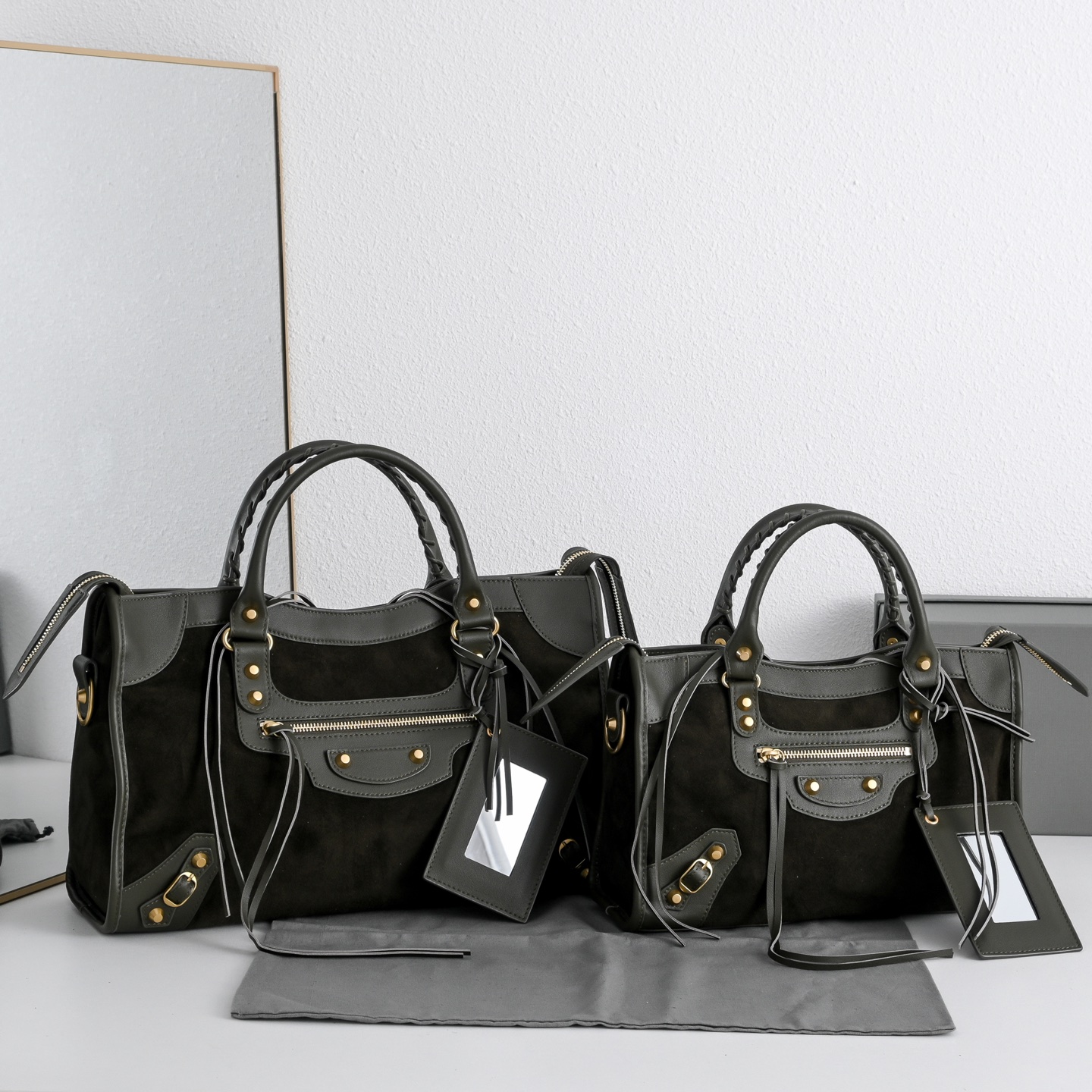 BALENCIAGA 발렌시아가 Le City 르 시티 스웨이드 컴비네이션 카프스킨 모터사이클 백 가방