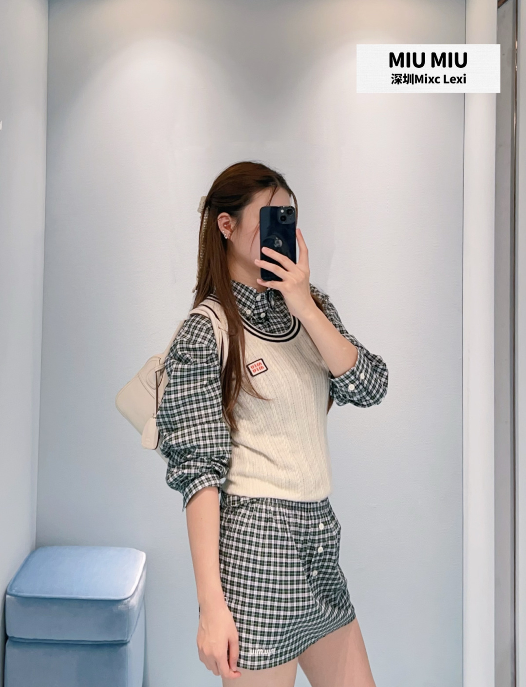 미우미우(MIU MIU) 체크 로고 자수 미니 스커트 하의 의류