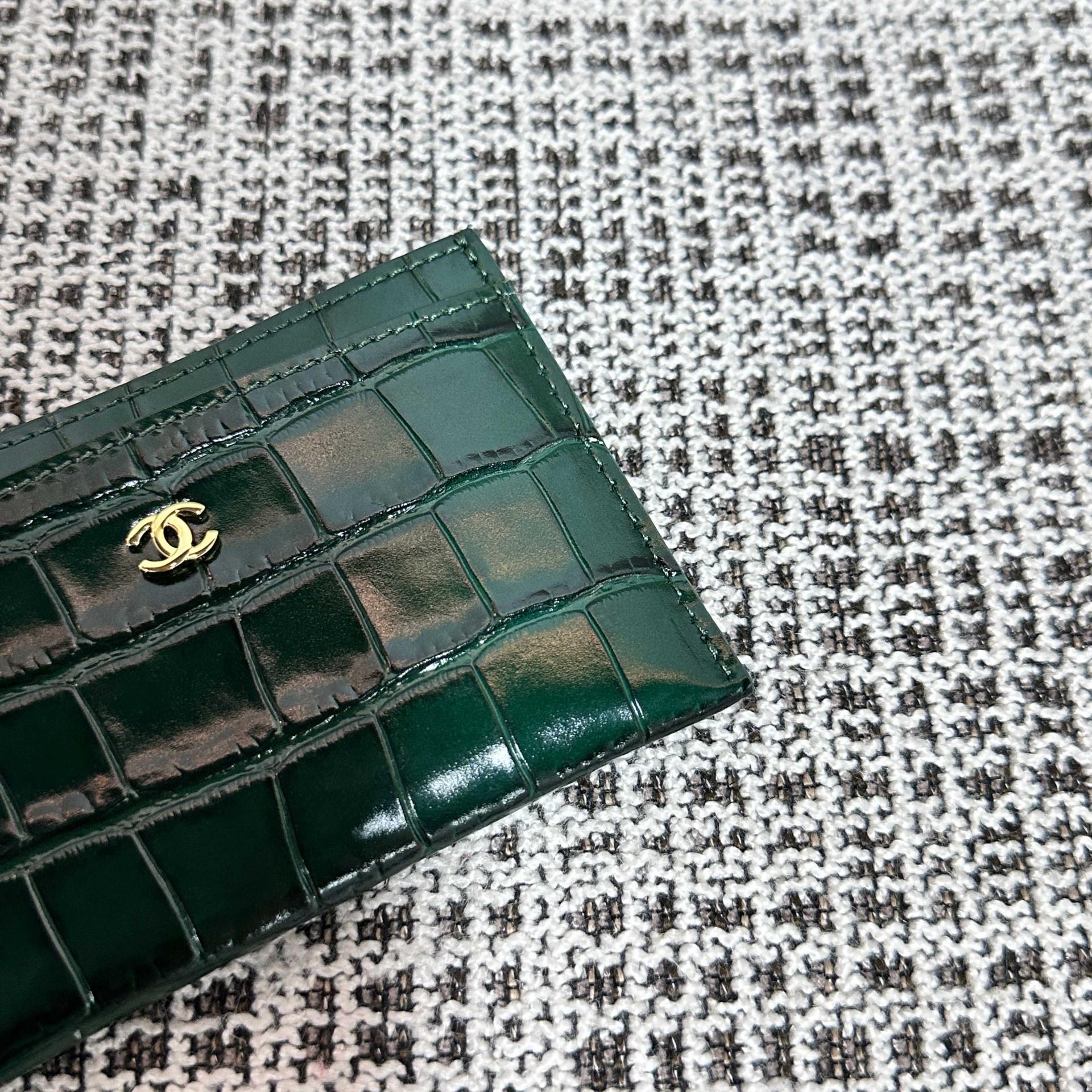[Chanel] 샤넬 크로커다일 패턴 소가죽 카드 홀더 지갑