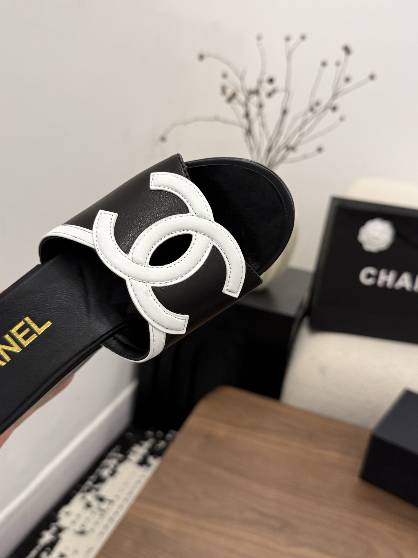 샤넬(CHANEL) 로고 플랫폼 웨지 슬리퍼 신발