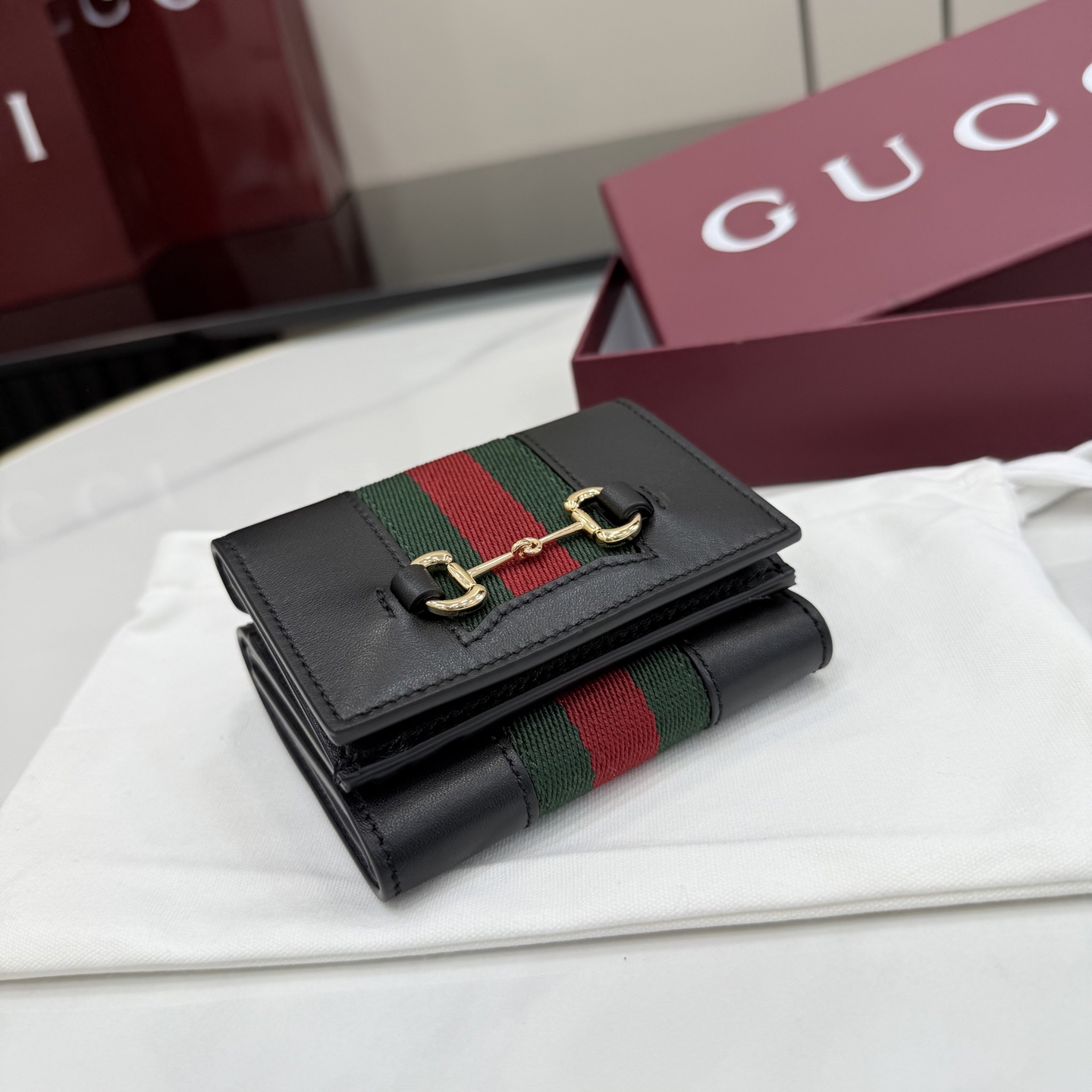 [Gucci] 구찌 26SS 레더 홀스빗 웹 삼단 지갑