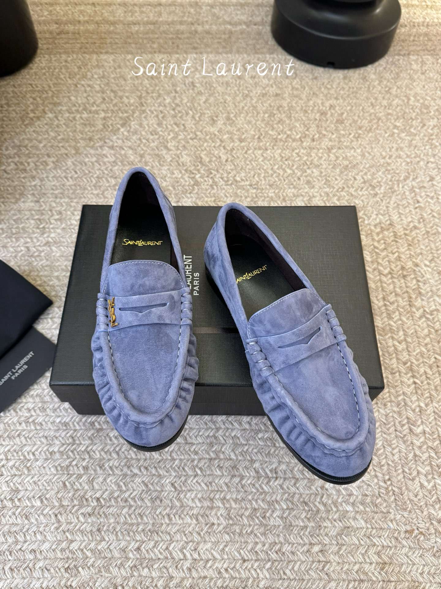 생로랑(SAINT LAURENT) 카프 레더 페니 로퍼 신발