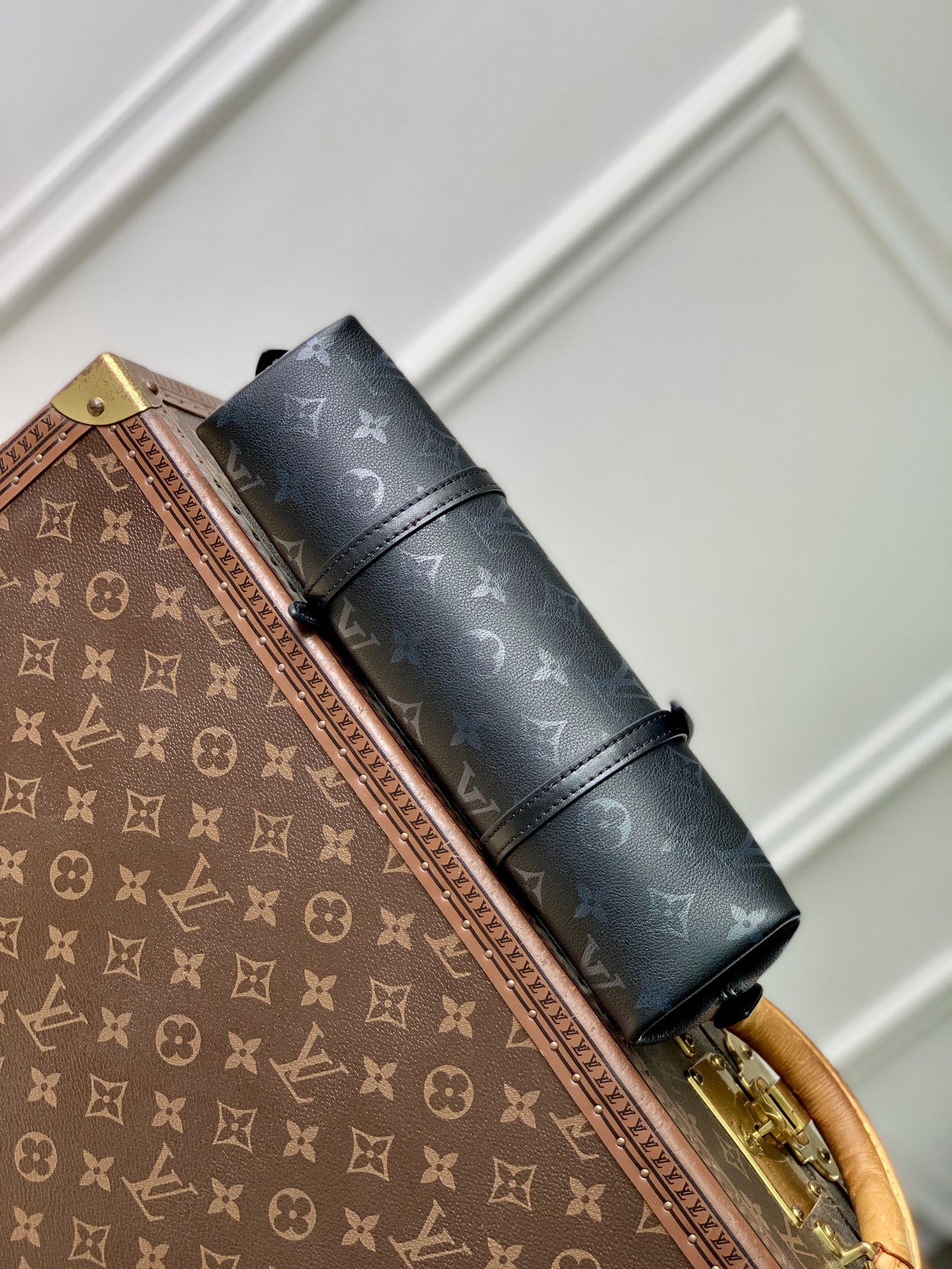 Louis Vuitton Squire East-West LV 루이비통 숄더백 가방