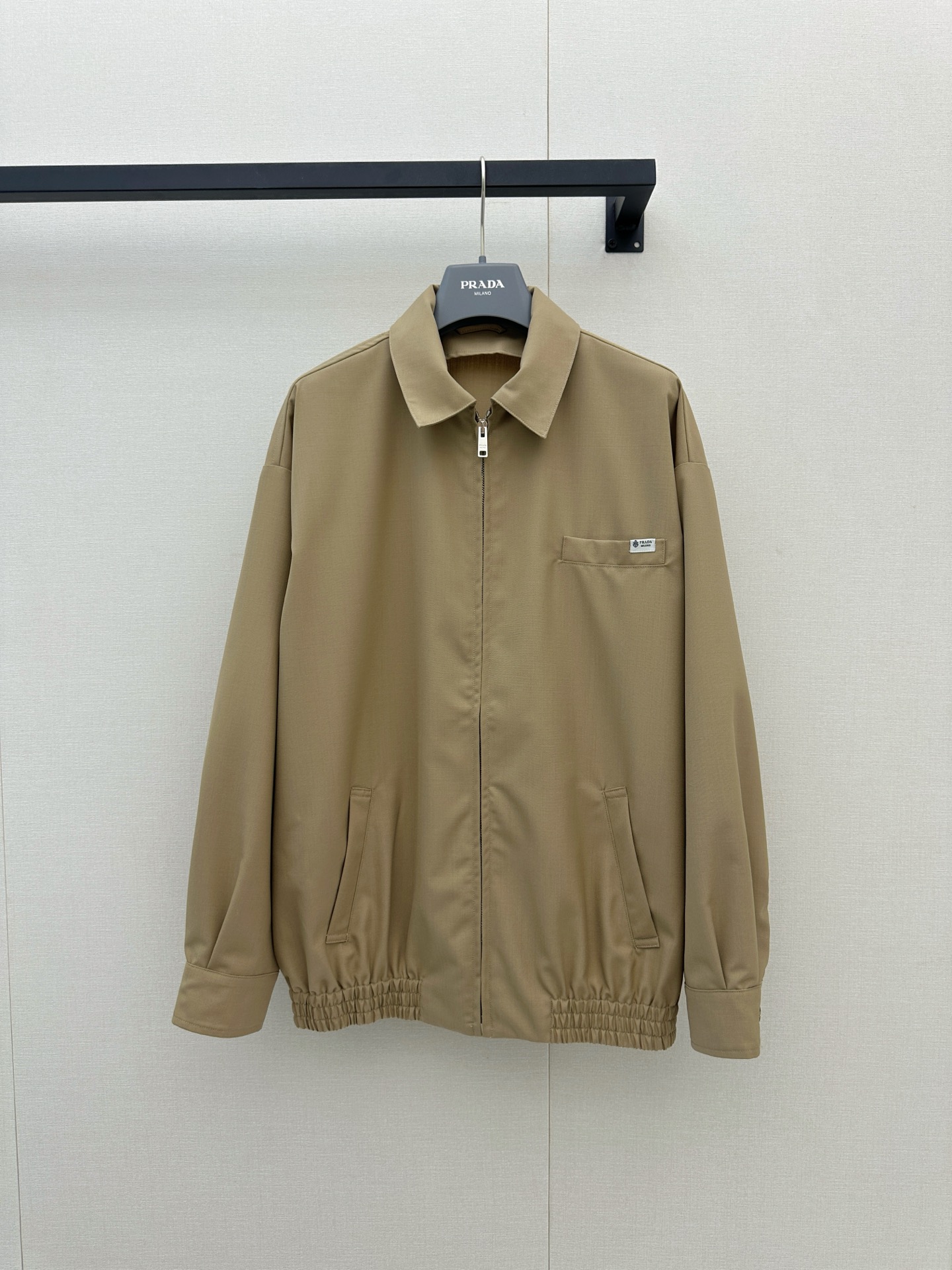 프라다(PRADA) 카키 오버핏 집업 재킷 상의 의류