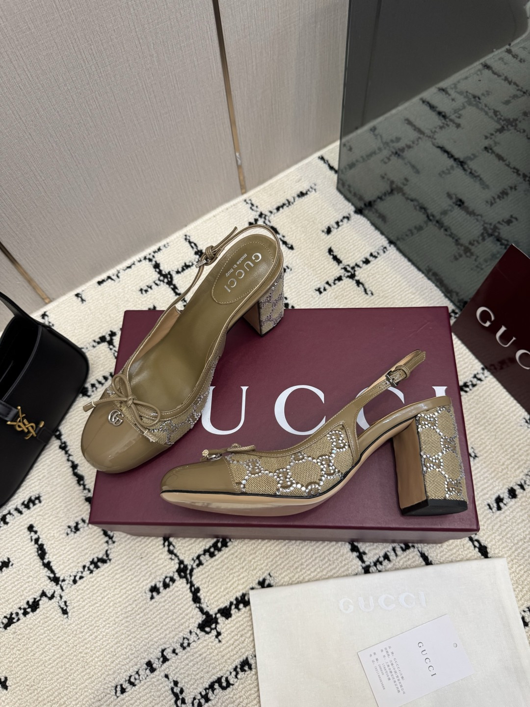 구찌(GUCCI) 홀스빗 발레리나 펌프스 신발