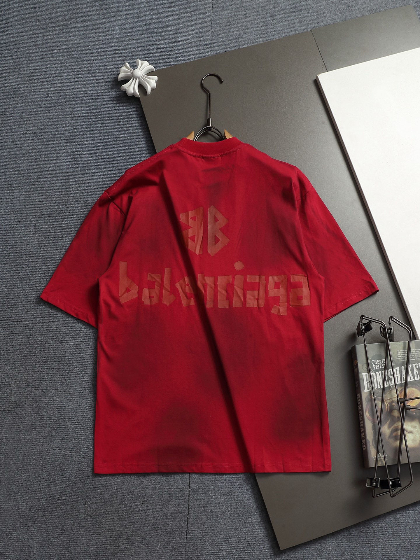 발렌시아가(BALENCIAGA) 테이프 프린팅 워싱 반팔 티셔츠 상의 의류