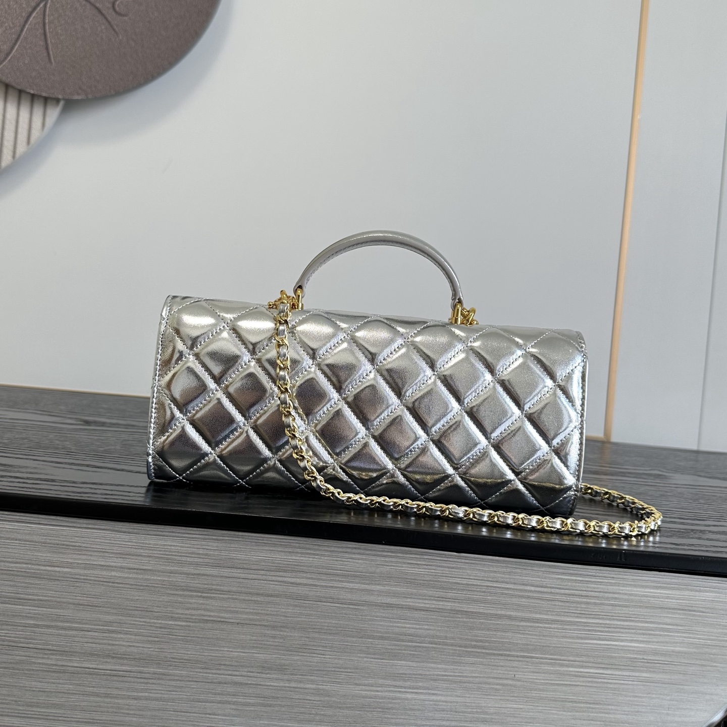CHANEL 샤넬 26A 시리즈 탑핸들 체인 플랩 백 가방