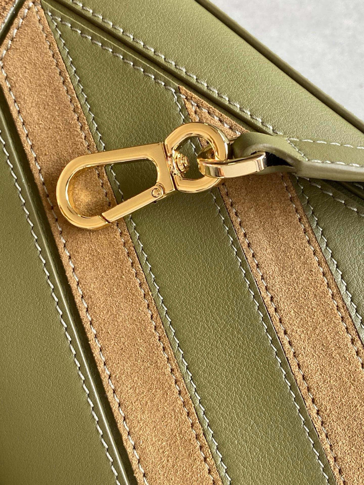Loewe 로에베 퍼즐(Puzzle) 스몰 핸드백 (올리브 그린 배색) 가방