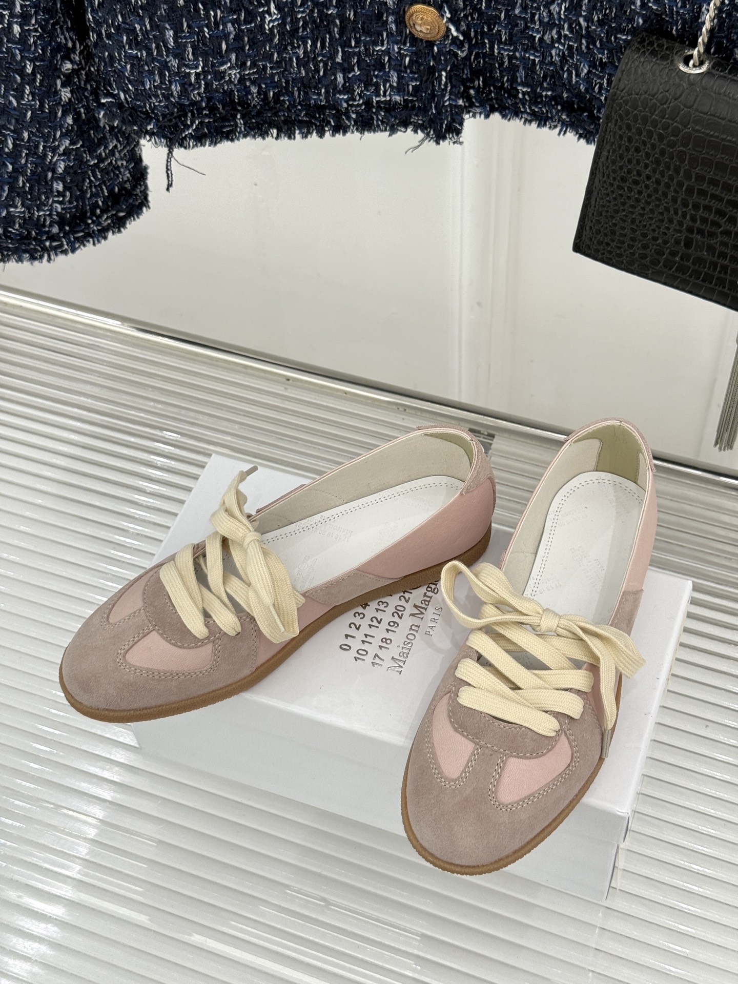 메종 마르지엘라(Maison Margiela) 스웨이드 배색 독일군 스니커즈 신발