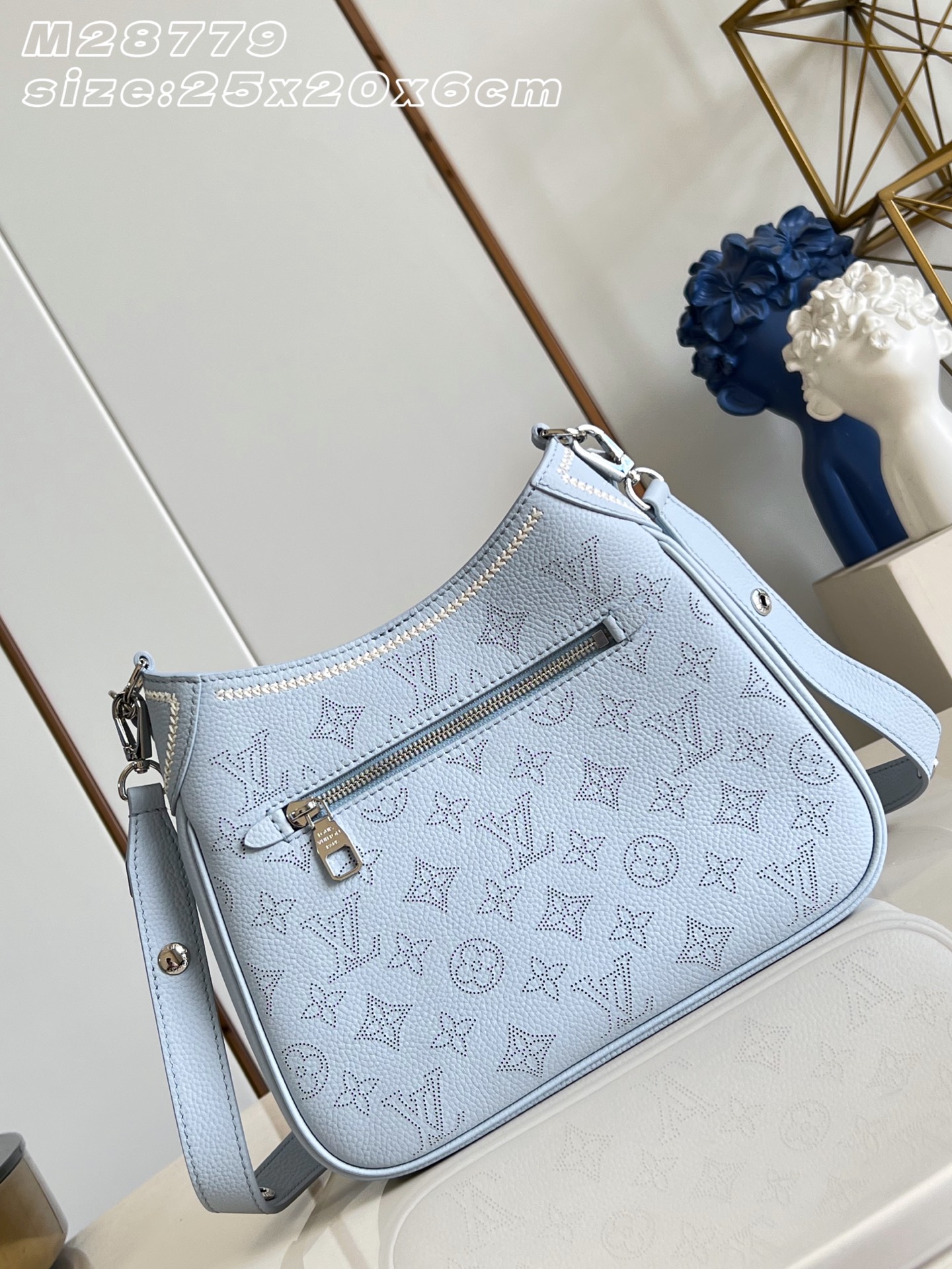 [Louis Vuitton] LV 루이비통 올 어라운드(All Around) 스몰 플랩백 가방