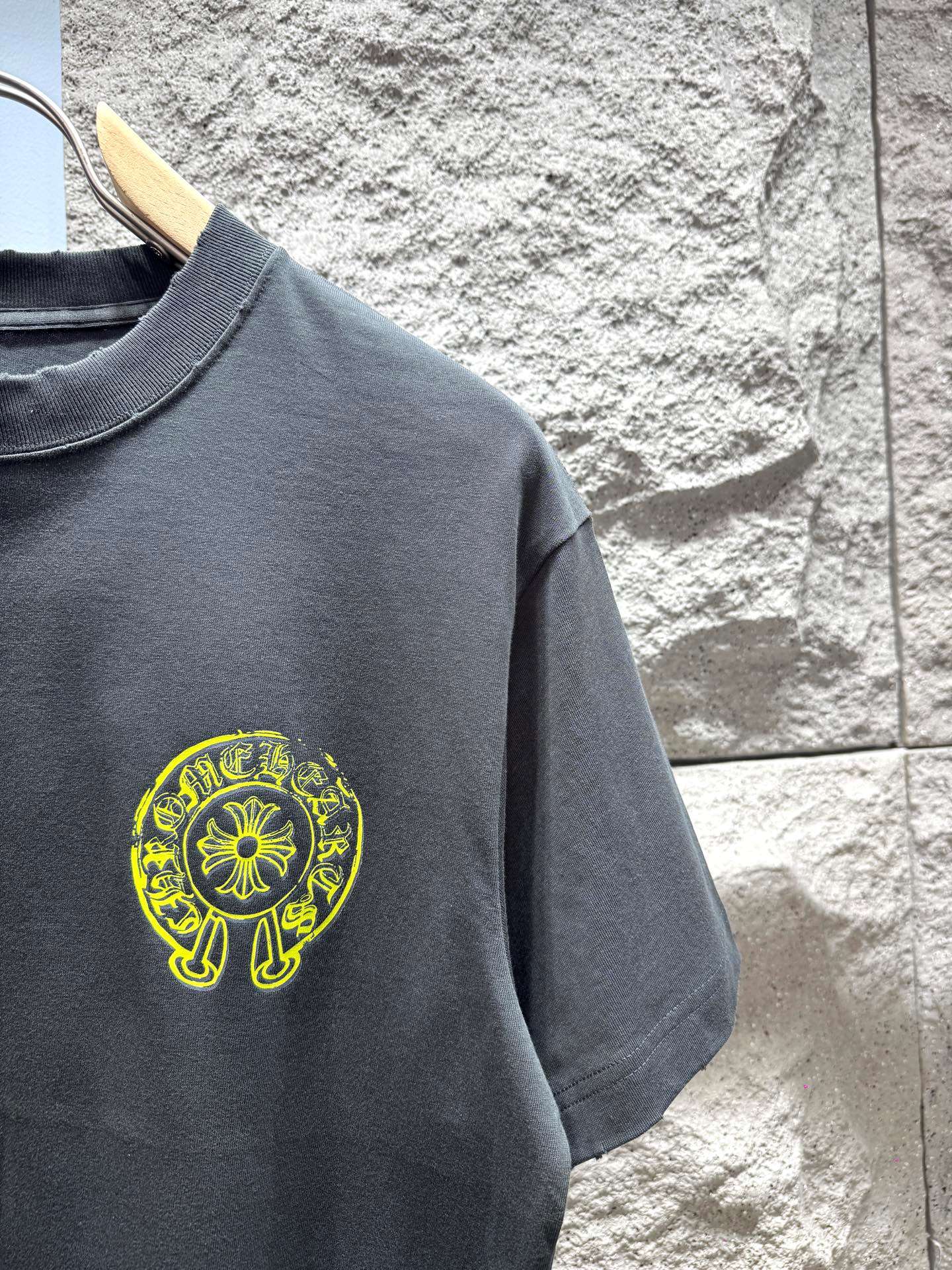 크롬하츠(CHROME HEARTS) 빈티지 호스슈 그래픽 반팔 티셔츠 상의 의류
