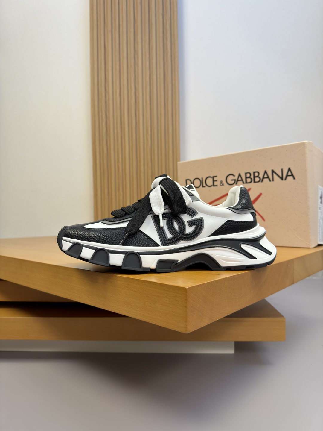 [Dolce & Gabbana] 돌체앤가바나 커플 리치 레더 스니커즈 신발