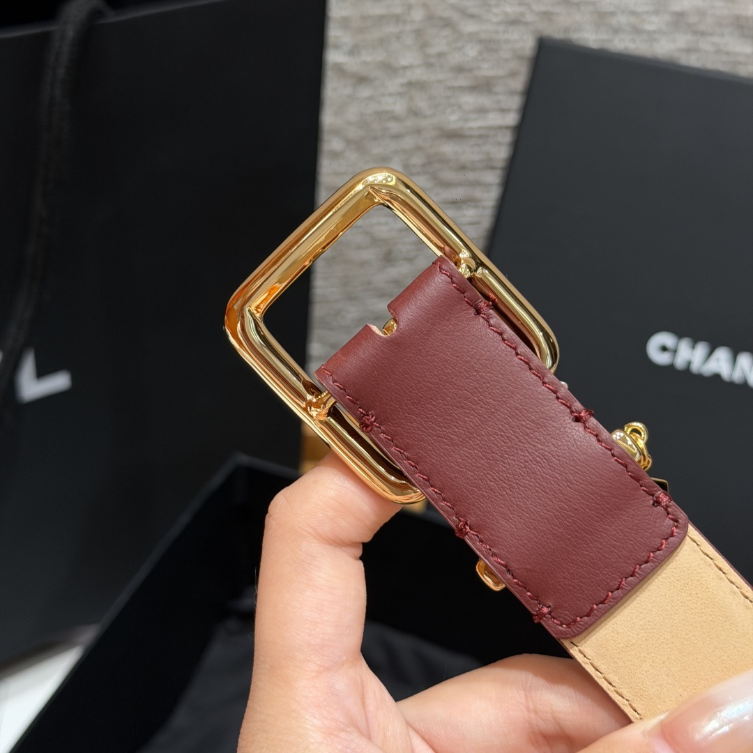 샤넬(CHANEL) 카프스킨 브라스 핀 골드 버클 벨트
