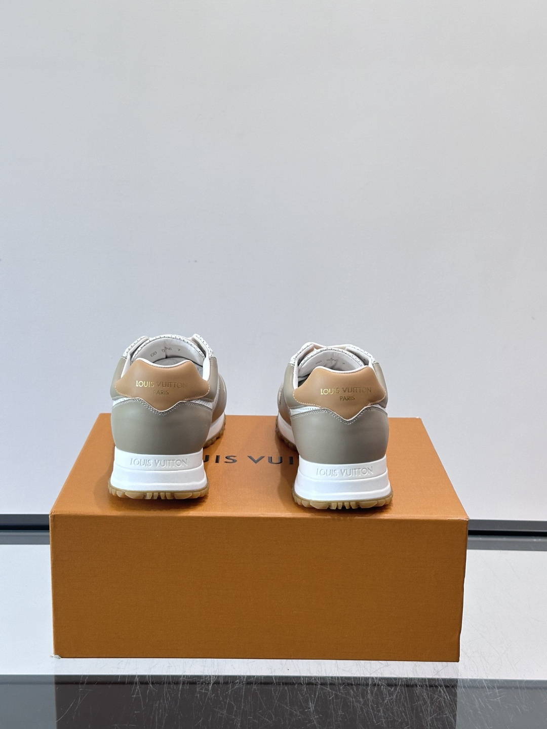 [Louis Vuitton] LV Run Away 루이비통 런 어웨이 맨즈 스니커즈 신발