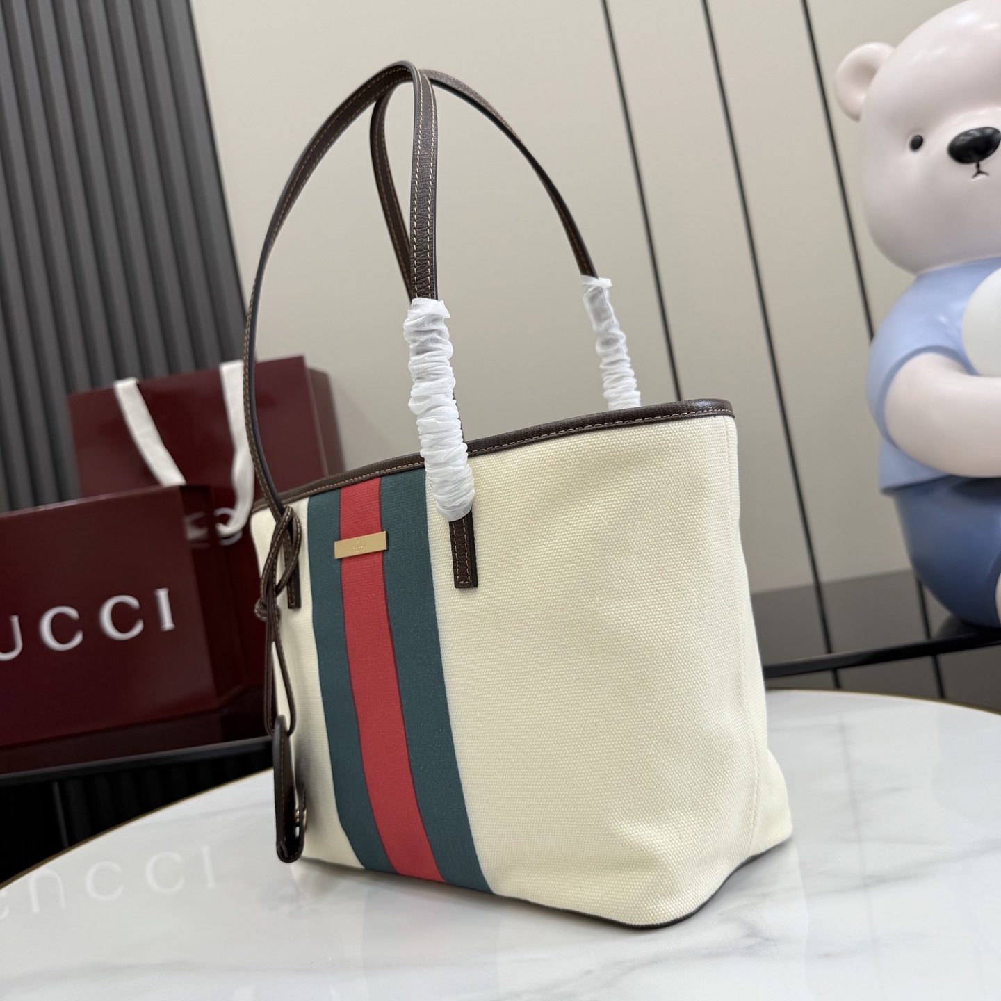 GUCCI 구찌 제너레이션(Generation) 워시드 캔버스 토트백 - 브라운 가방