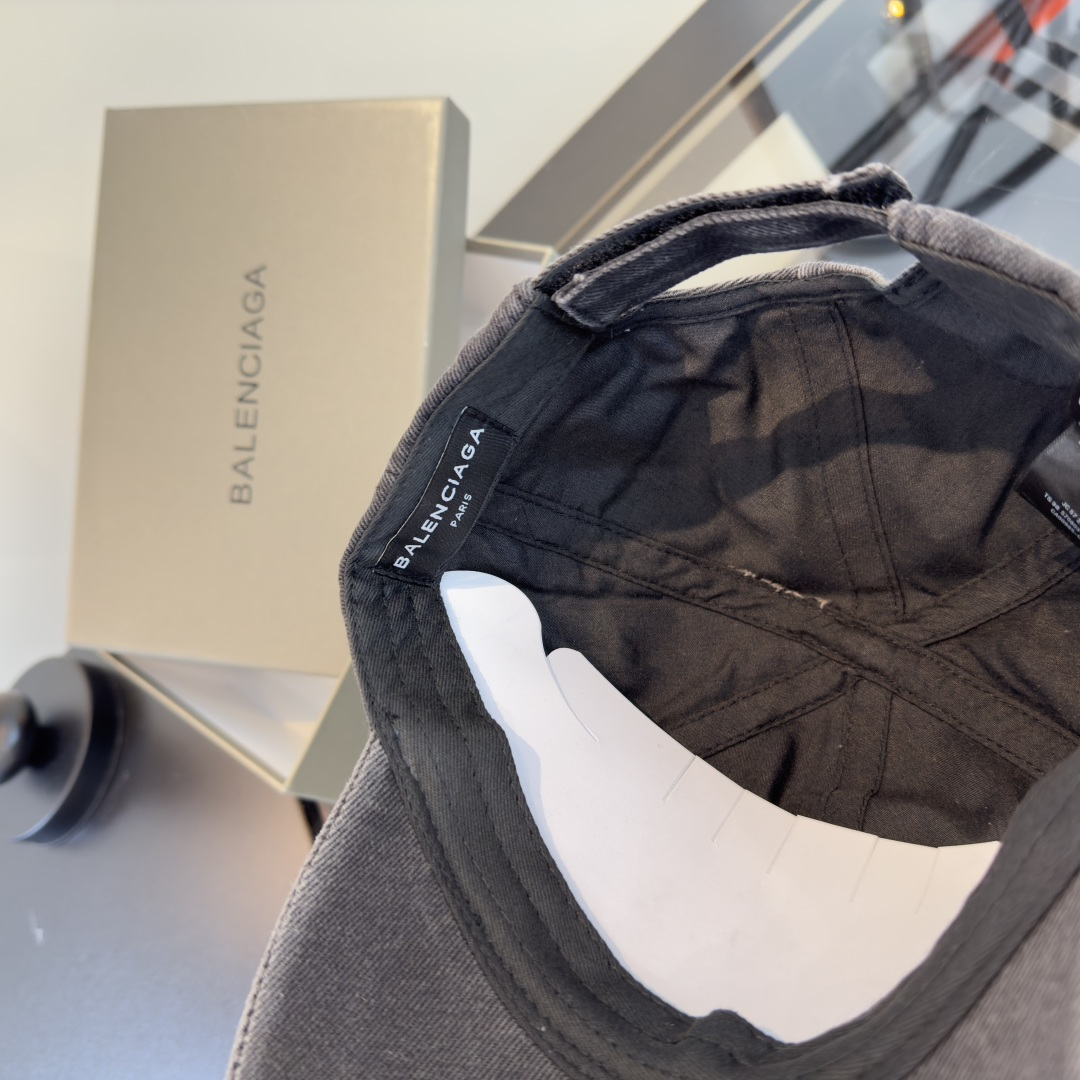 발렌시아가(BALENCIAGA) 밀리터리 캡 모자