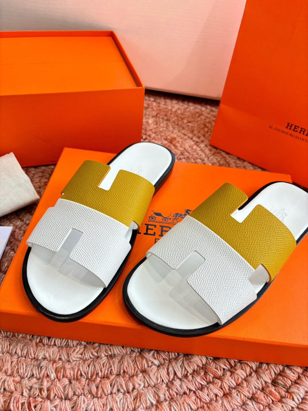 에르메스(HERMES) H 스트랩 슬리퍼 샌들 신발