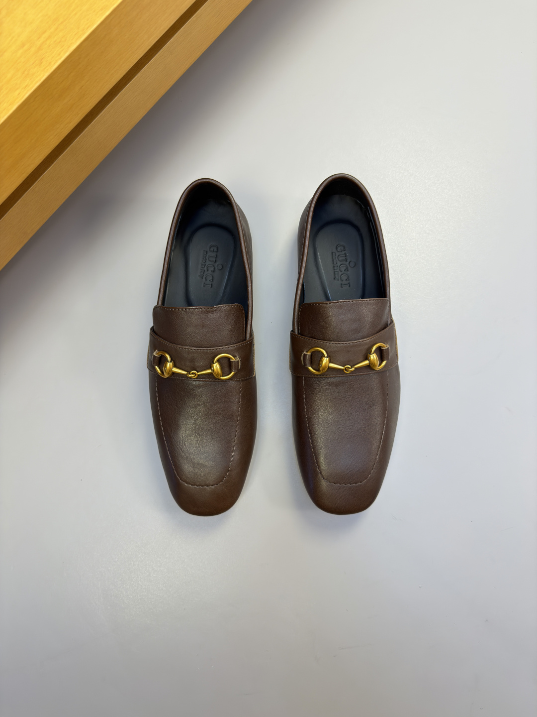 GUCCI 구찌 나파 소가죽 클래식 로퍼 구두 신발