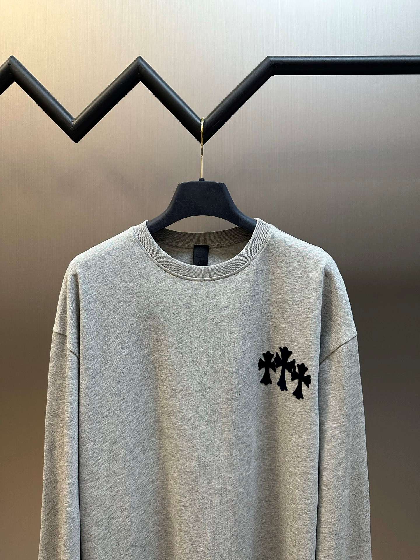 크롬하츠(CHROME HEARTS) 플로킹 크로스 긴팔 티셔츠 상의 의류