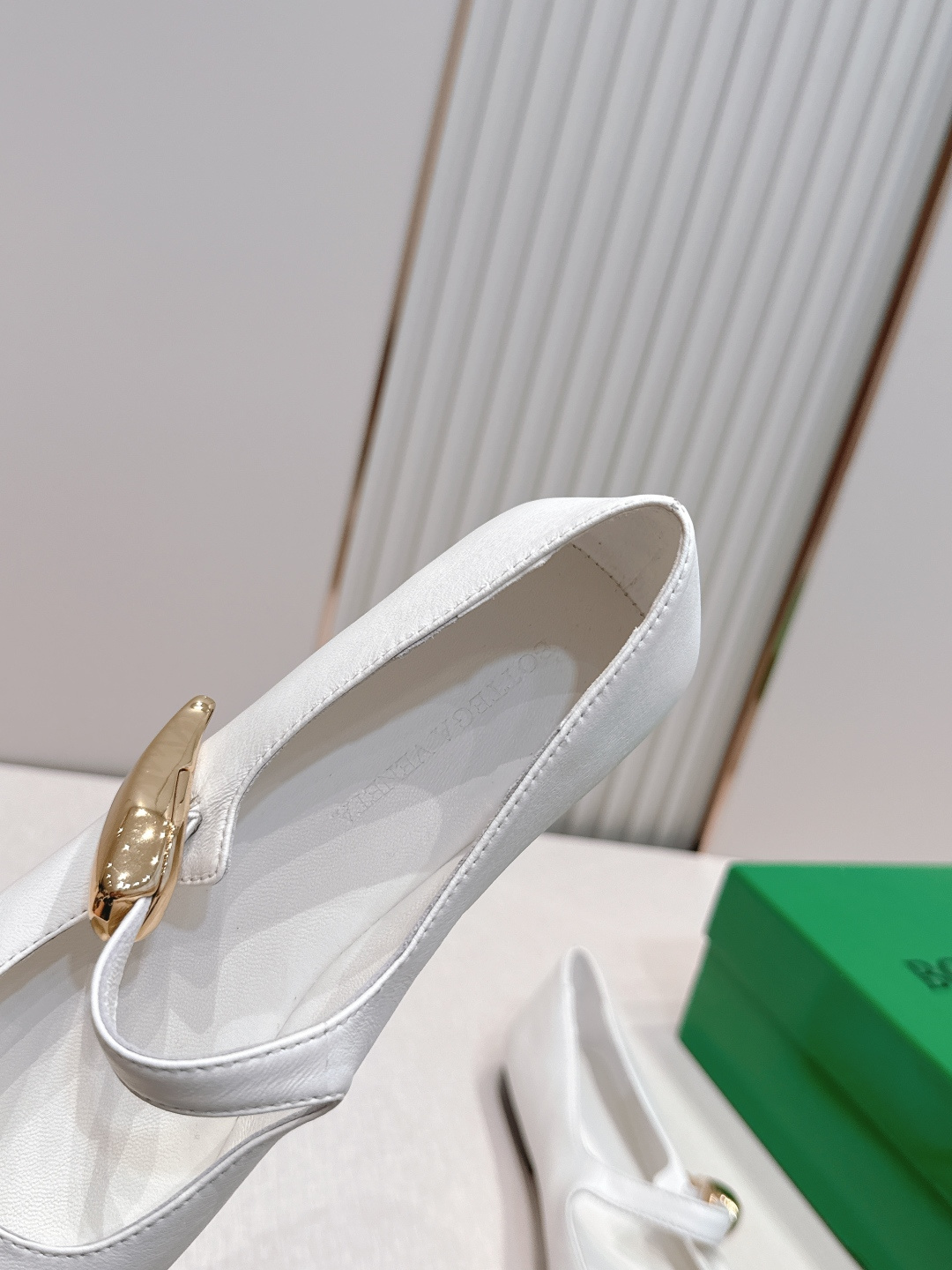 보테가 베네타(BOTTEGA VENETA) 샬롯 메리제인 플랫 발레 슈즈 신발